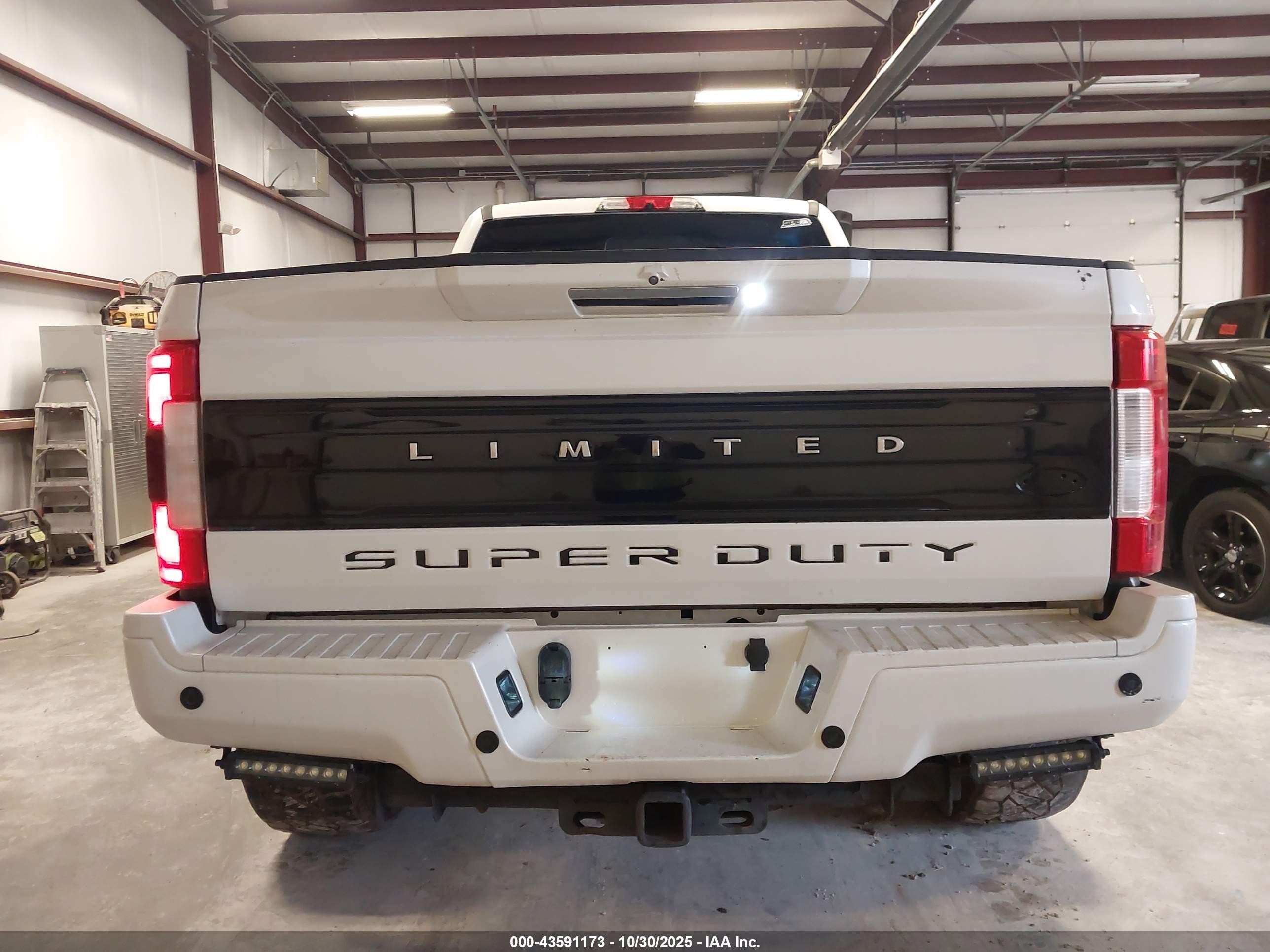 2018 Ford F-250 Limited White vin: 1FT7W2BT0JEB61811