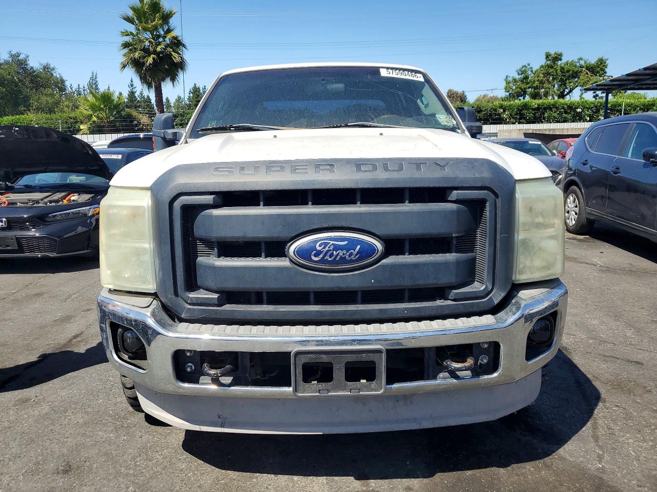 2011 Ford F250 Super Duty White vin: 1FT7W2BT1BEA17119