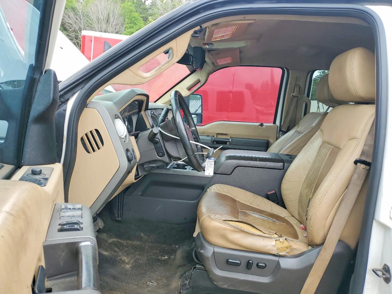 2011 Ford F250 Super Duty White vin: 1FT7W2BT1BEA17668