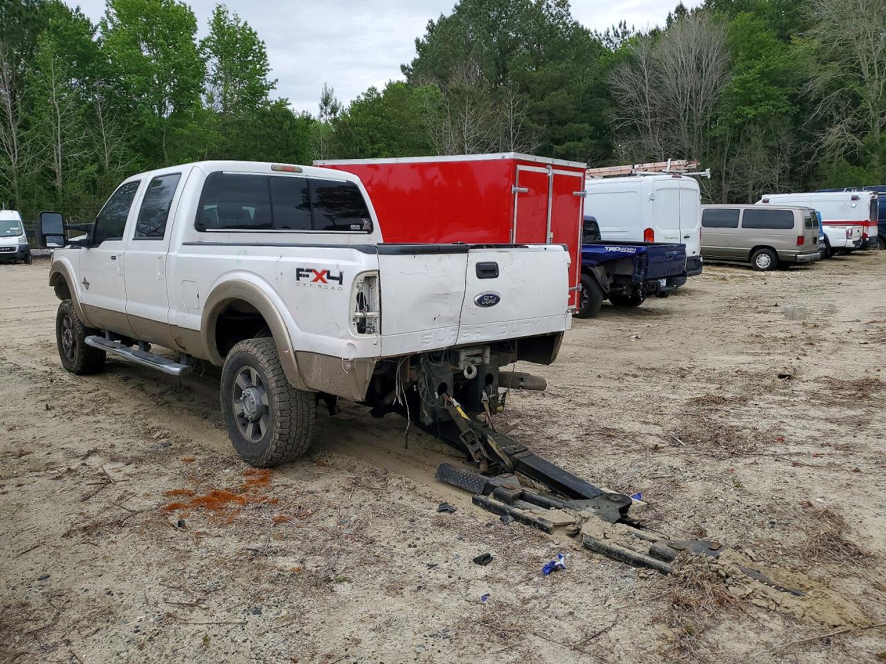 2011 Ford F250 Super Duty White vin: 1FT7W2BT1BEA17668
