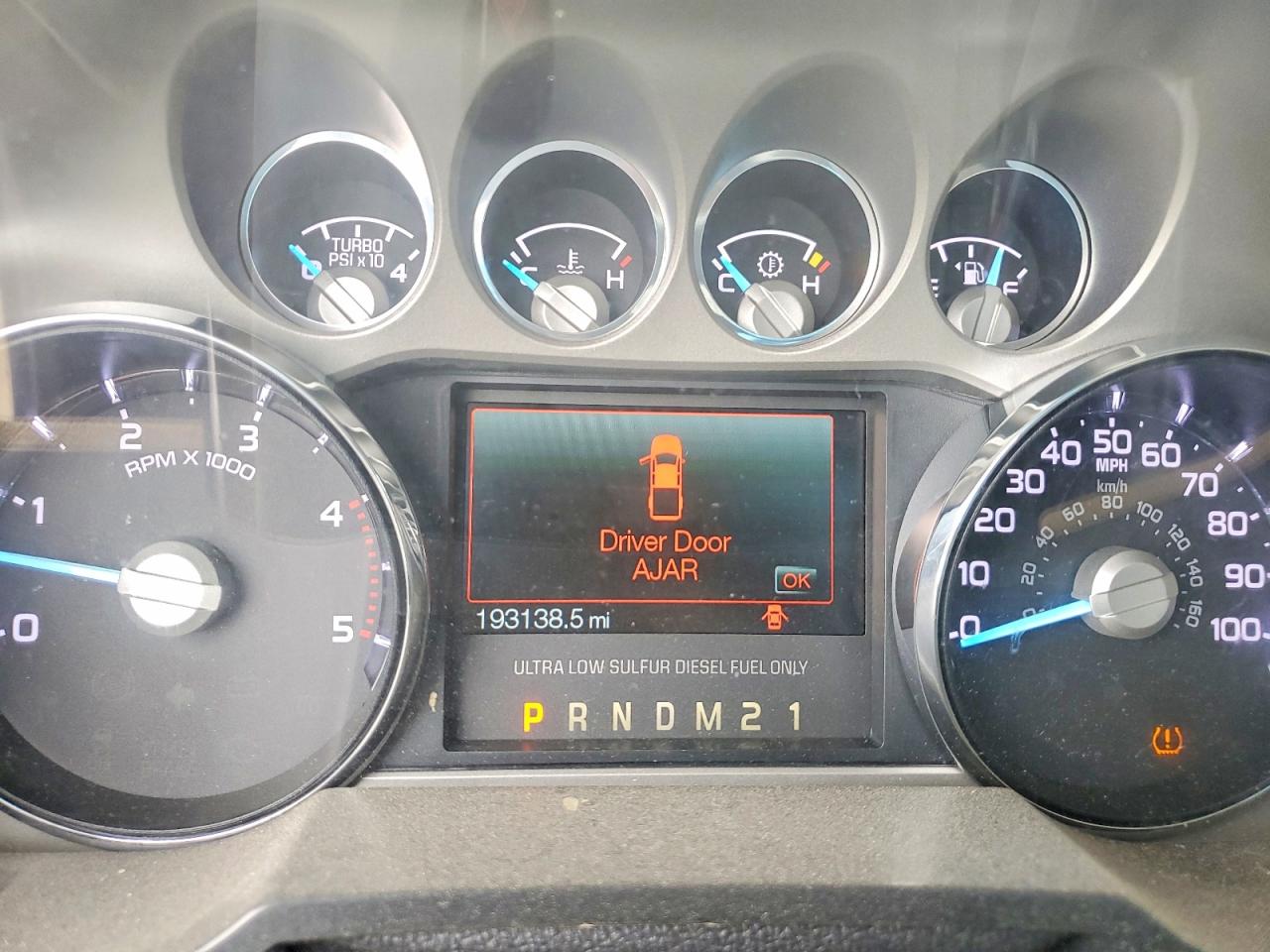 2011 Ford F250 Super Duty White vin: 1FT7W2BT1BEA17668