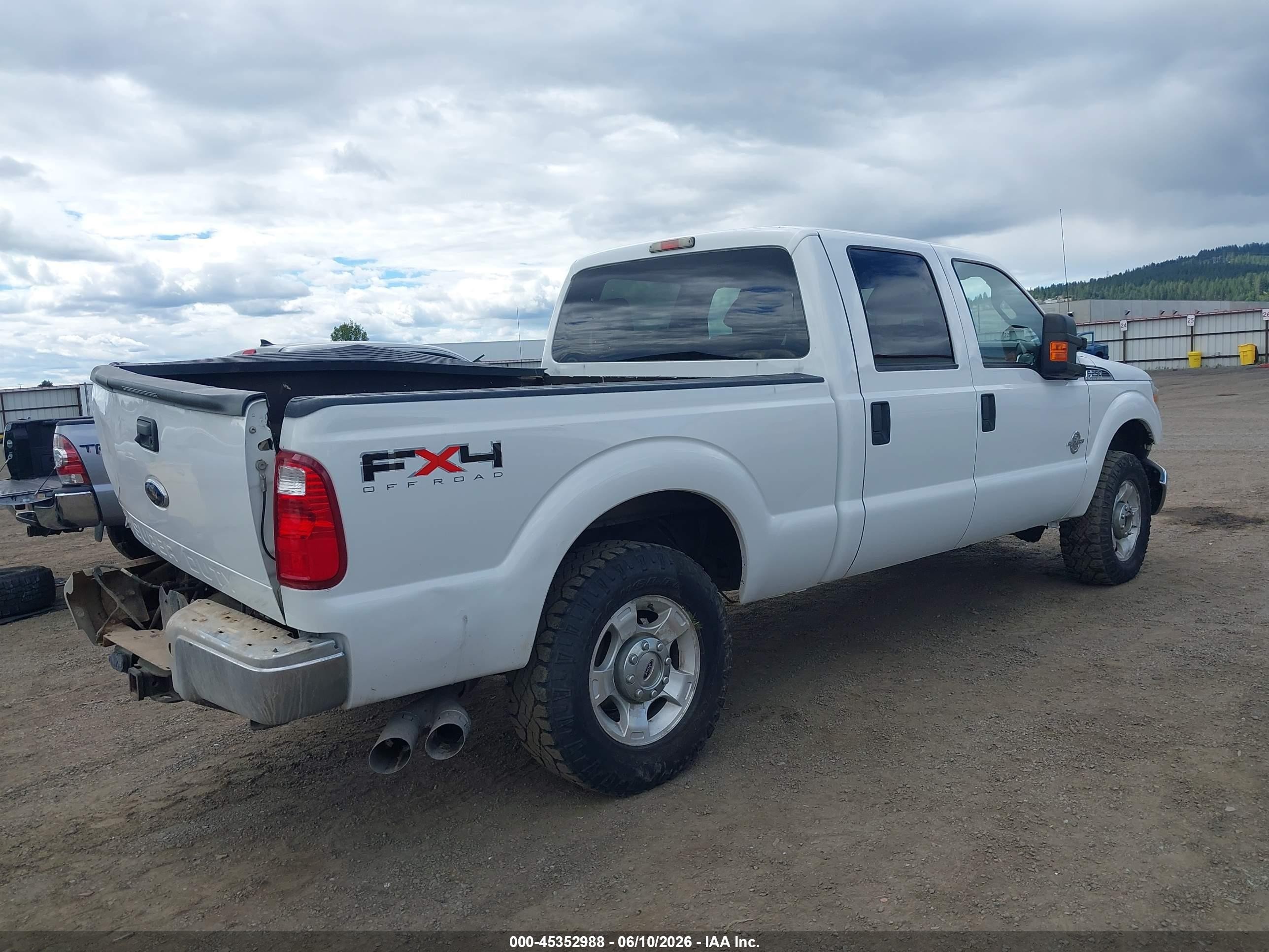 2011 Ford Super Duty F-250 Srw Xlt Белый vin: 1FT7W2BT1BEB54805