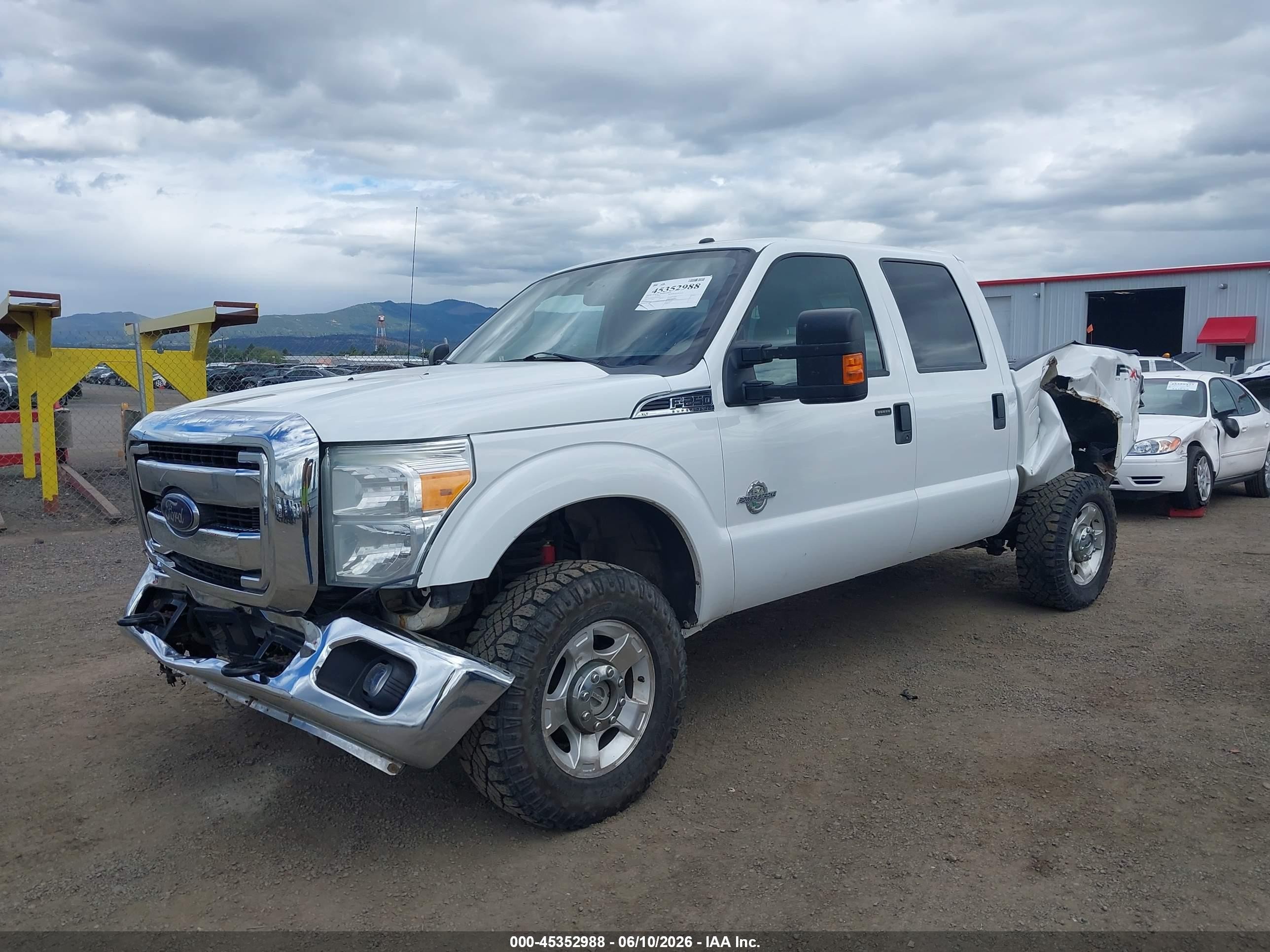 2011 Ford Super Duty F-250 Srw Xlt Белый vin: 1FT7W2BT1BEB54805