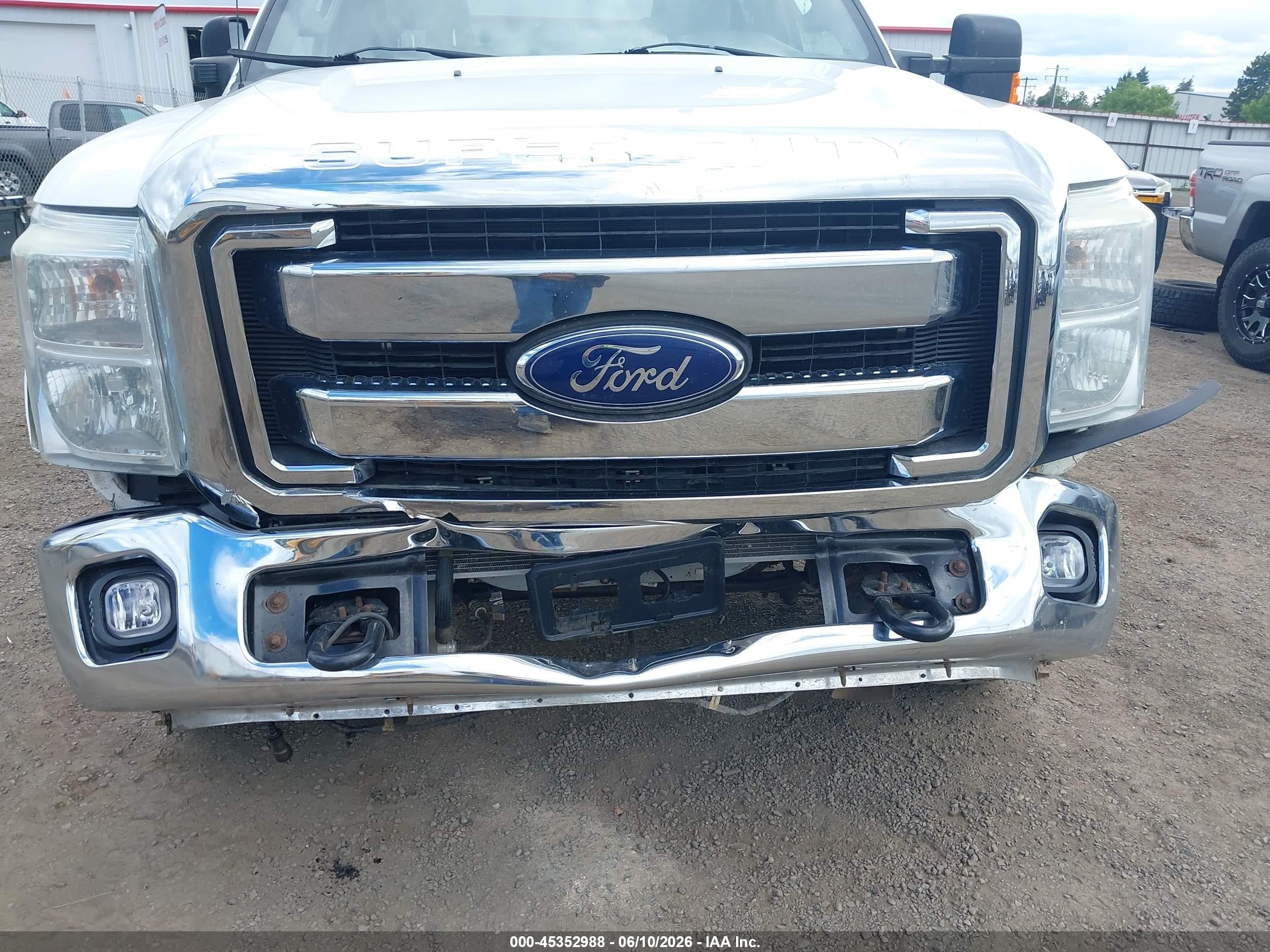 2011 Ford Super Duty F-250 Srw Xlt Белый vin: 1FT7W2BT1BEB54805