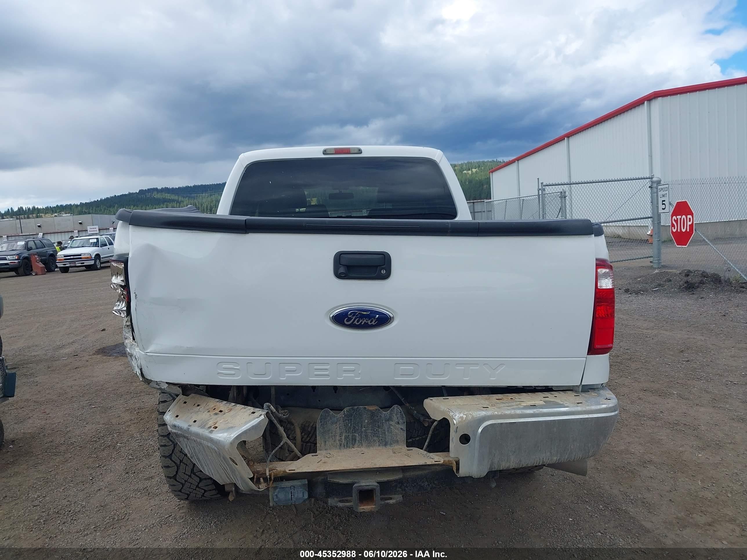 2011 Ford Super Duty F-250 Srw Xlt Белый vin: 1FT7W2BT1BEB54805