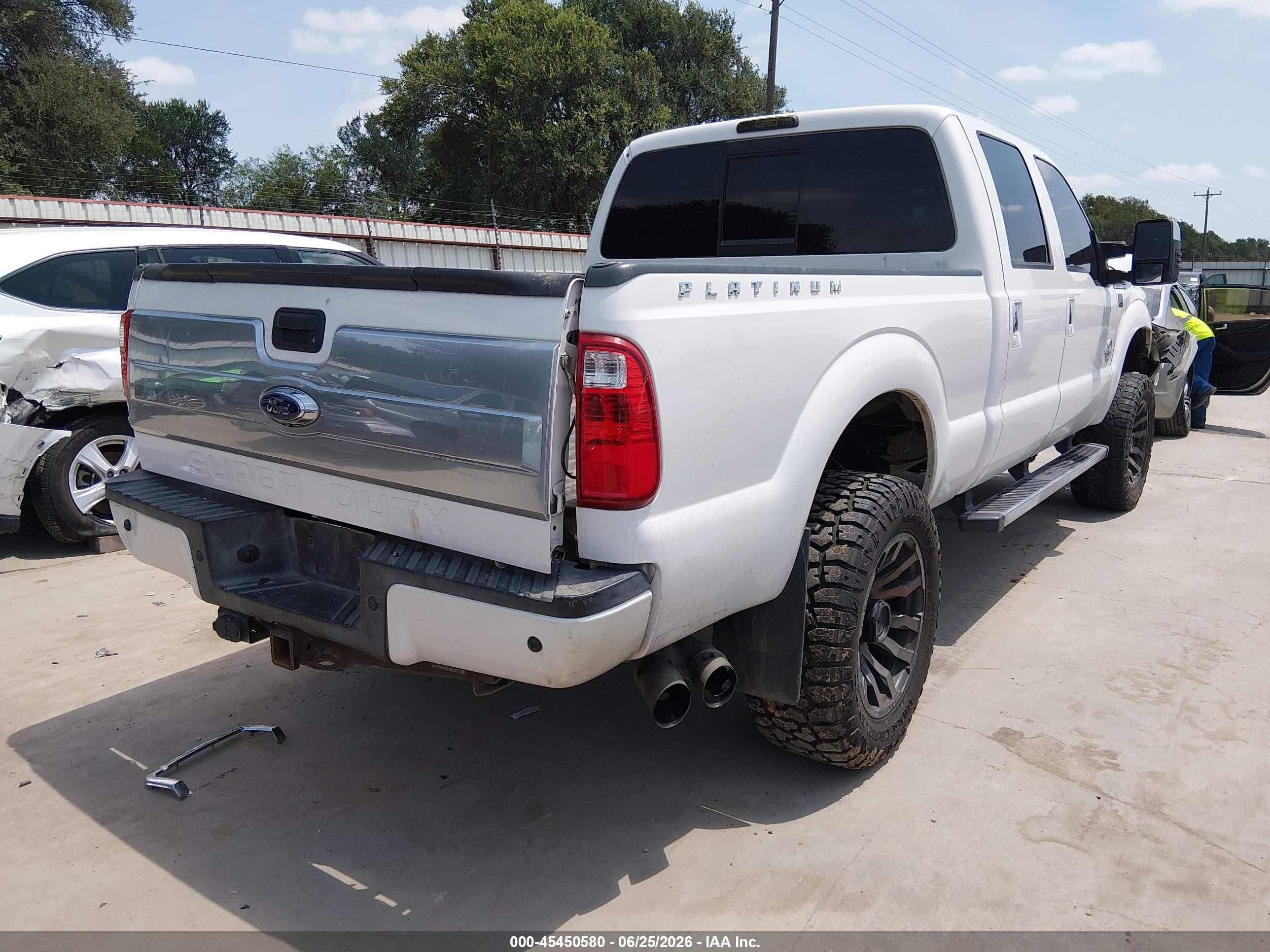 2014 Ford F-250 Lariat/xl/xlt White vin: 1FT7W2BT1EEA96814