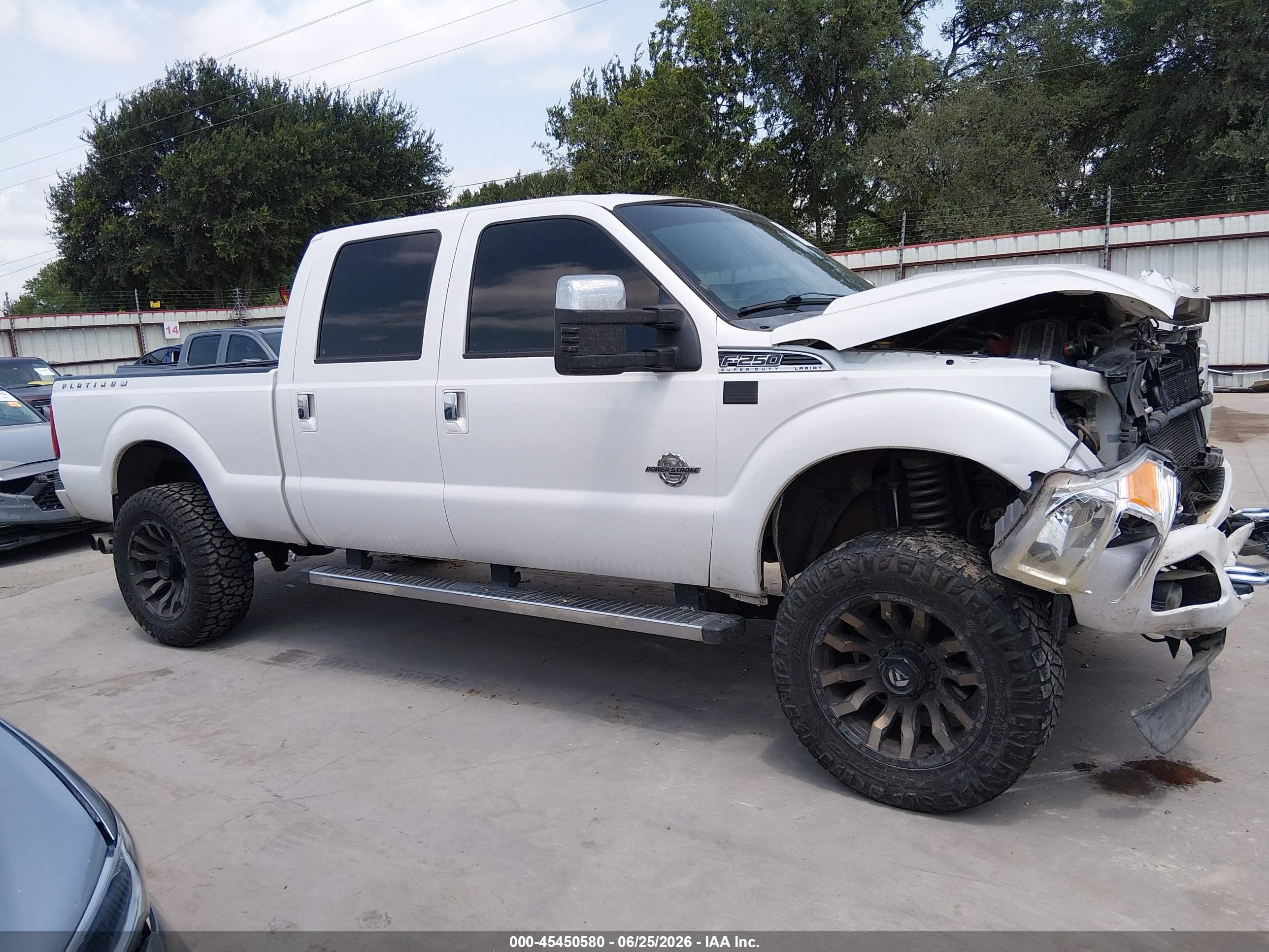 2014 Ford F-250 Lariat/xl/xlt White vin: 1FT7W2BT1EEA96814