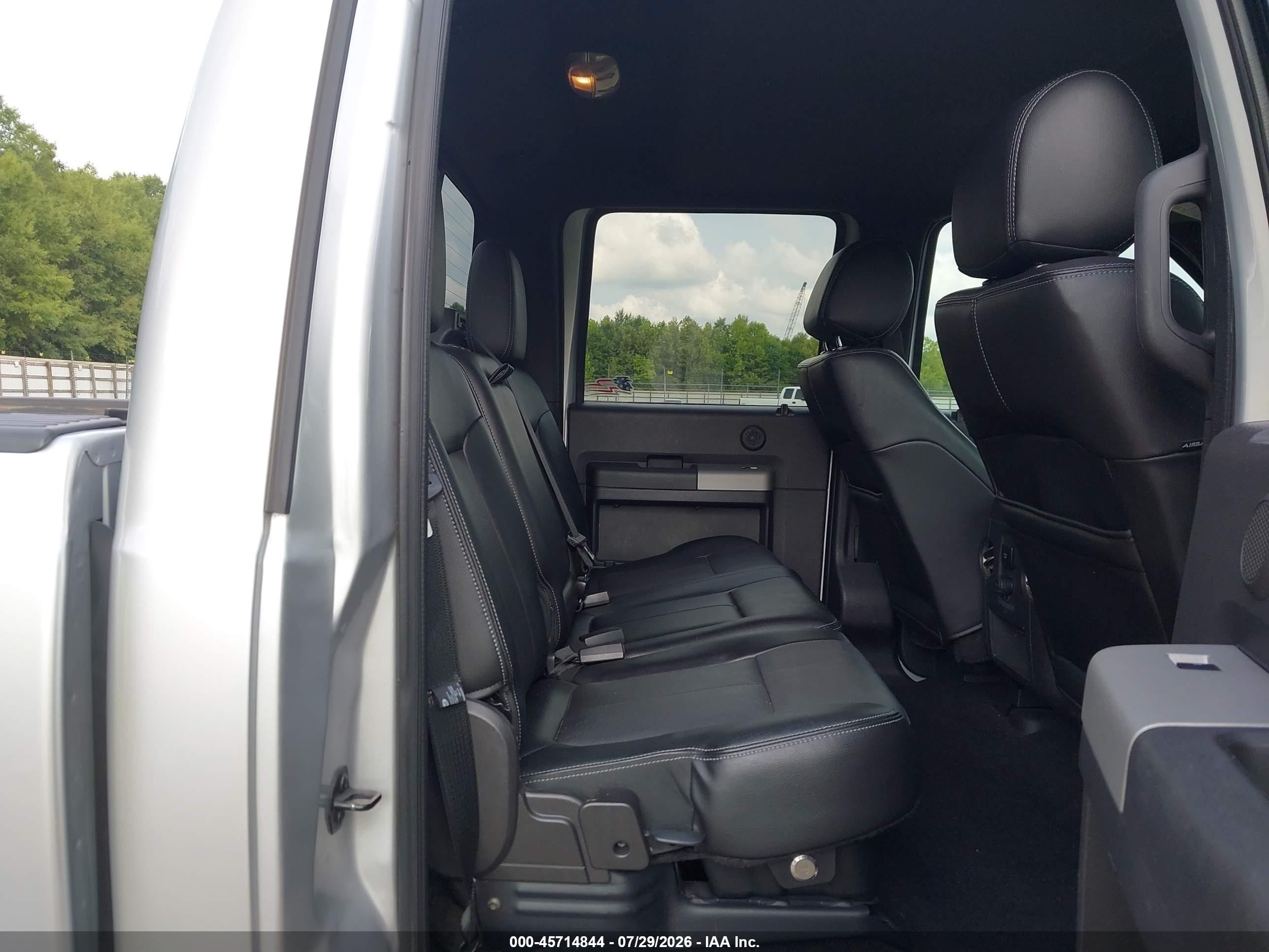 2015 Ford F-250 Lariat Серебряный vin: 1FT7W2BT1FEA67539