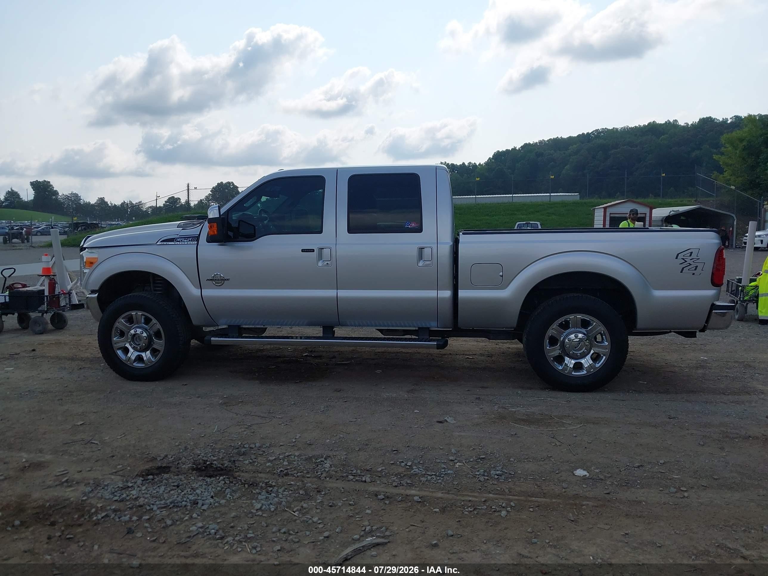 2015 Ford F-250 Lariat Серебряный vin: 1FT7W2BT1FEA67539