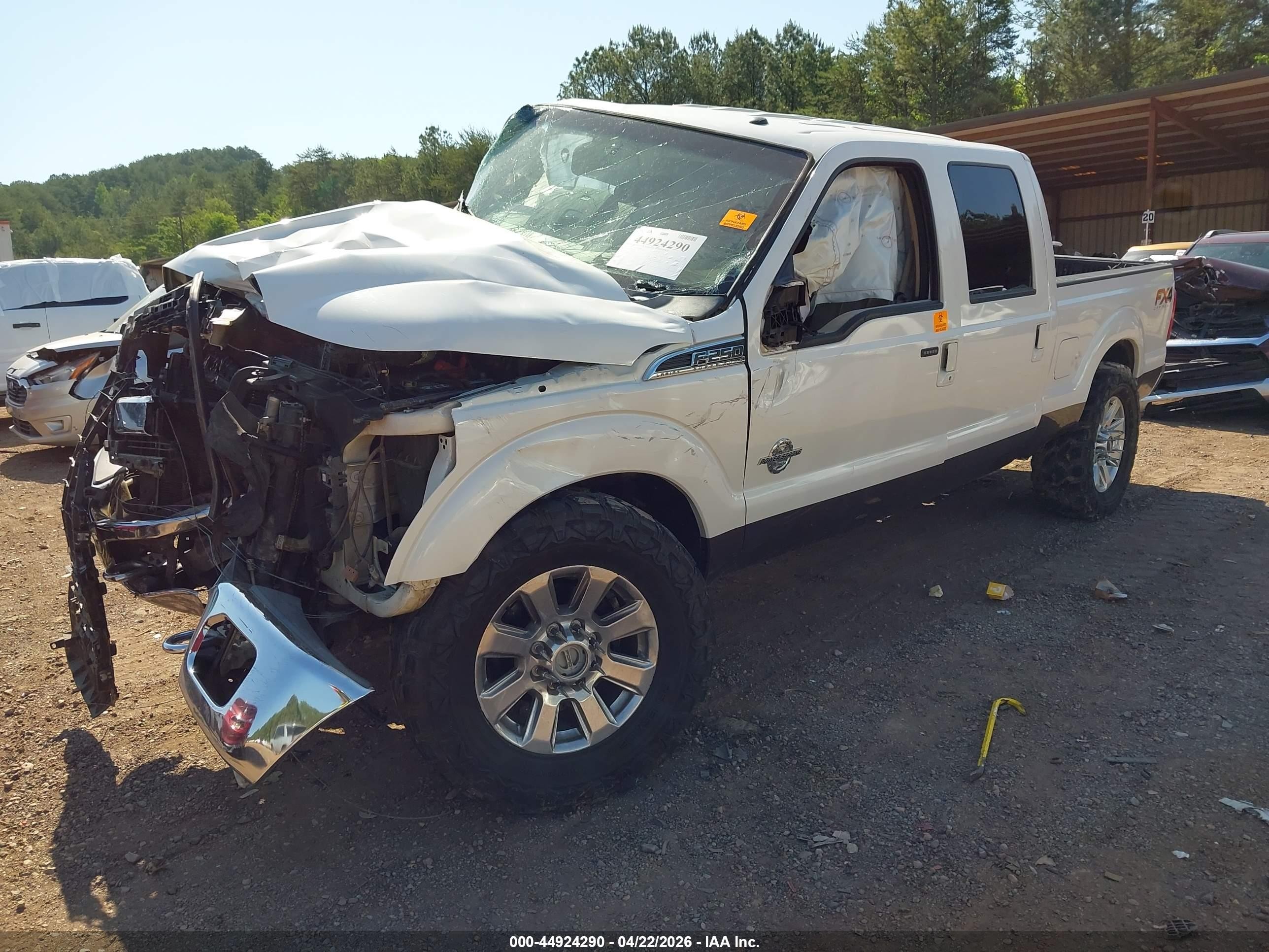 2015 Ford F-250 Lariat White vin: 1FT7W2BT1FEA79870