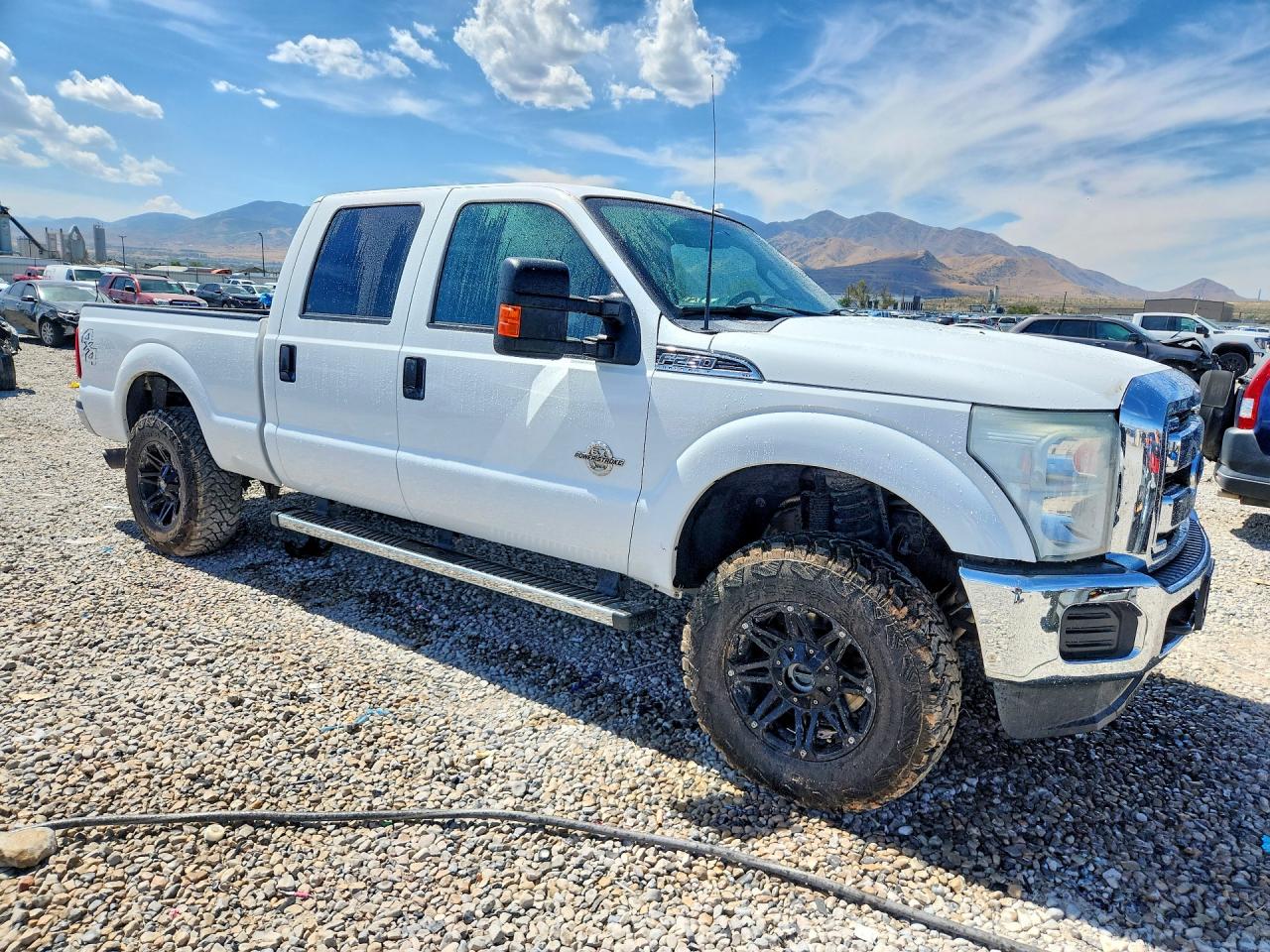 2015 Ford F250 Super Duty Белый vin: 1FT7W2BT1FEA82610