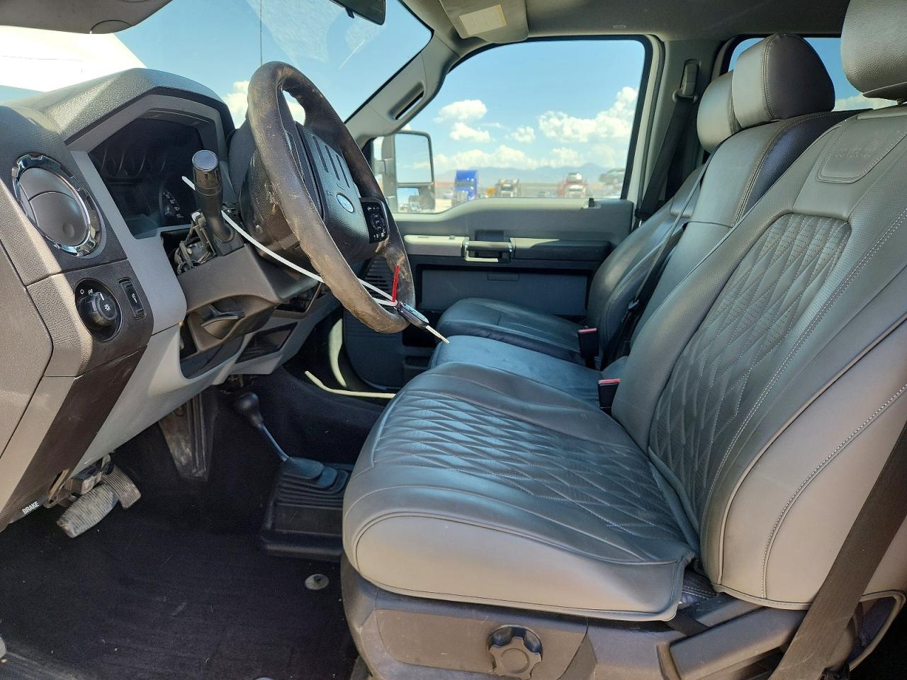 2015 Ford F250 Super Duty Белый vin: 1FT7W2BT1FEA82610