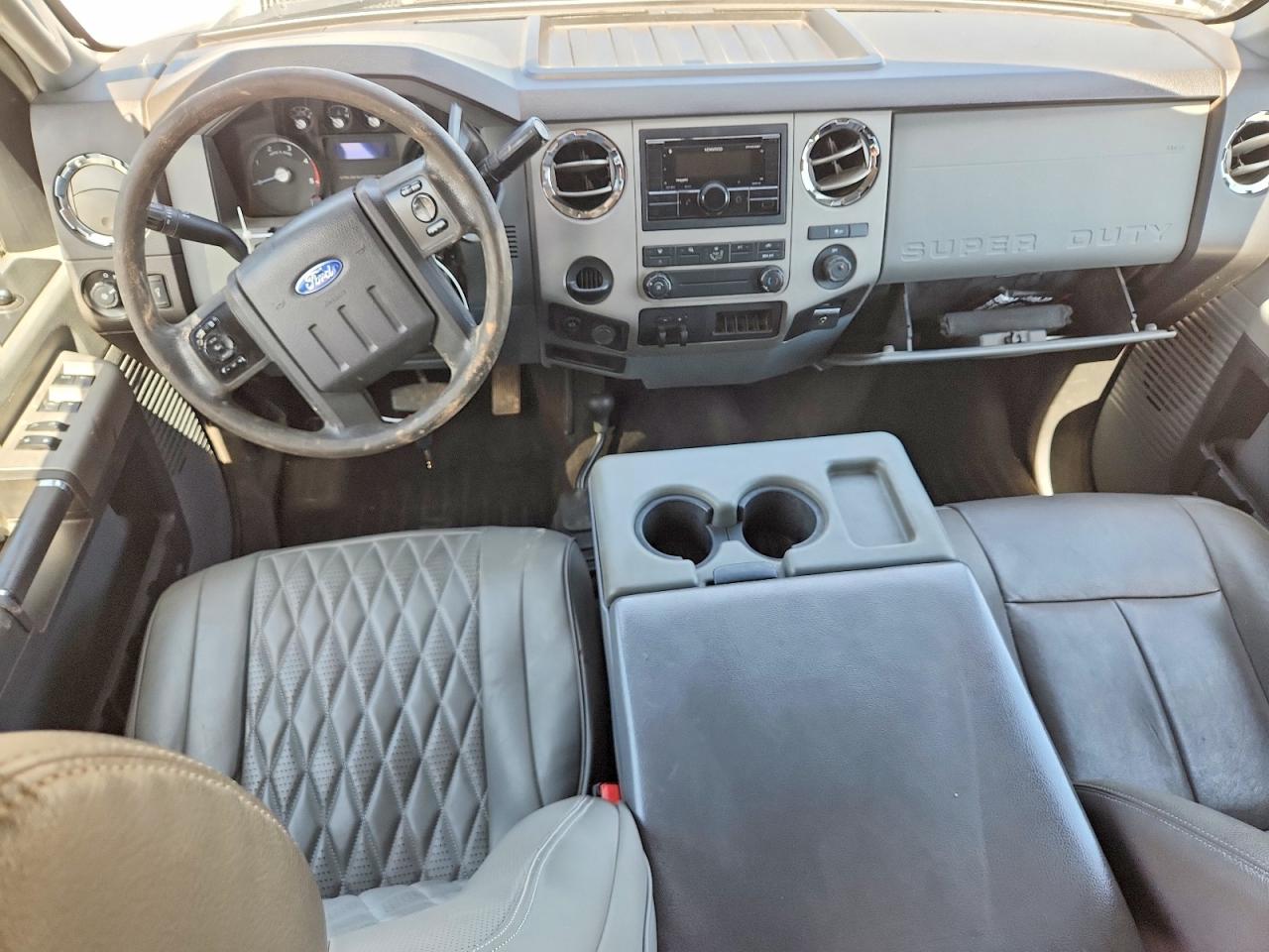 2015 Ford F250 Super Duty Белый vin: 1FT7W2BT1FEA82610