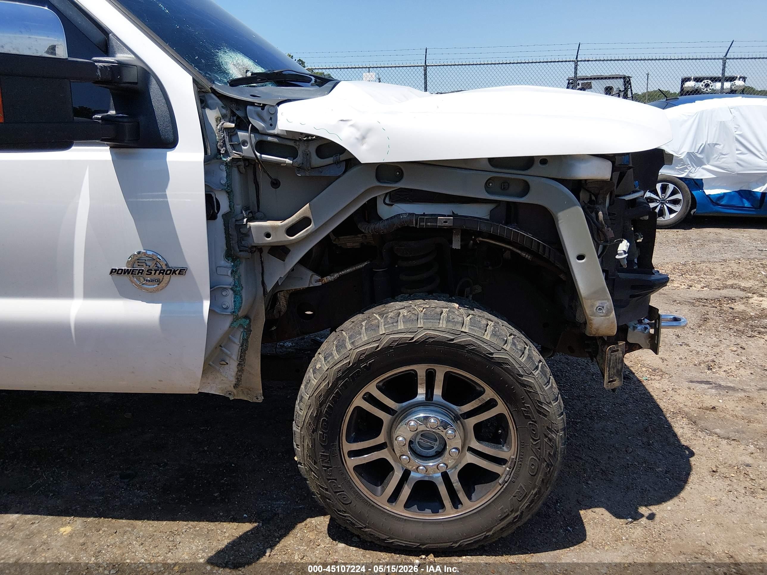 2015 Ford F-250 Lariat White vin: 1FT7W2BT1FEC60693
