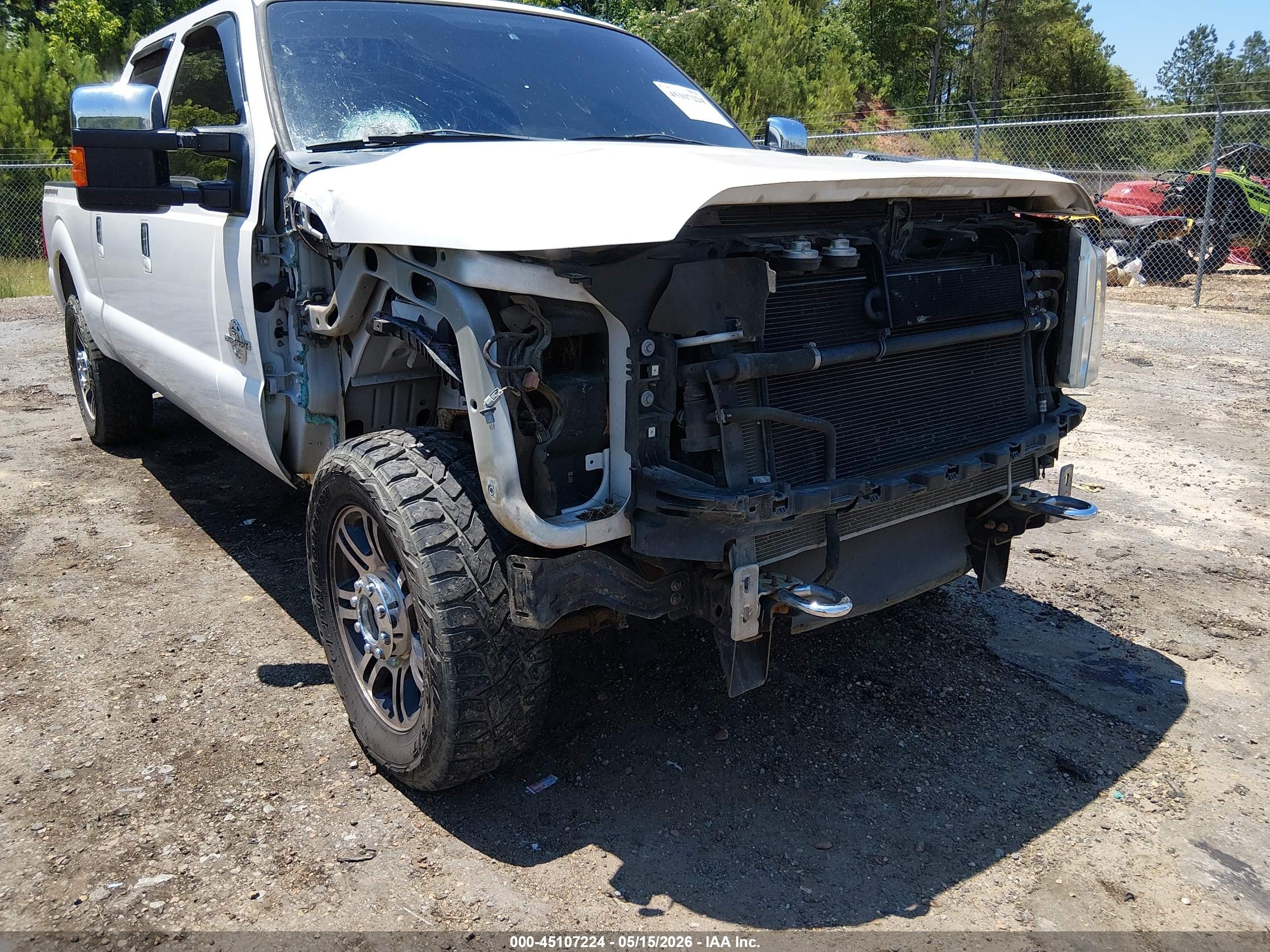 2015 Ford F-250 Lariat White vin: 1FT7W2BT1FEC60693