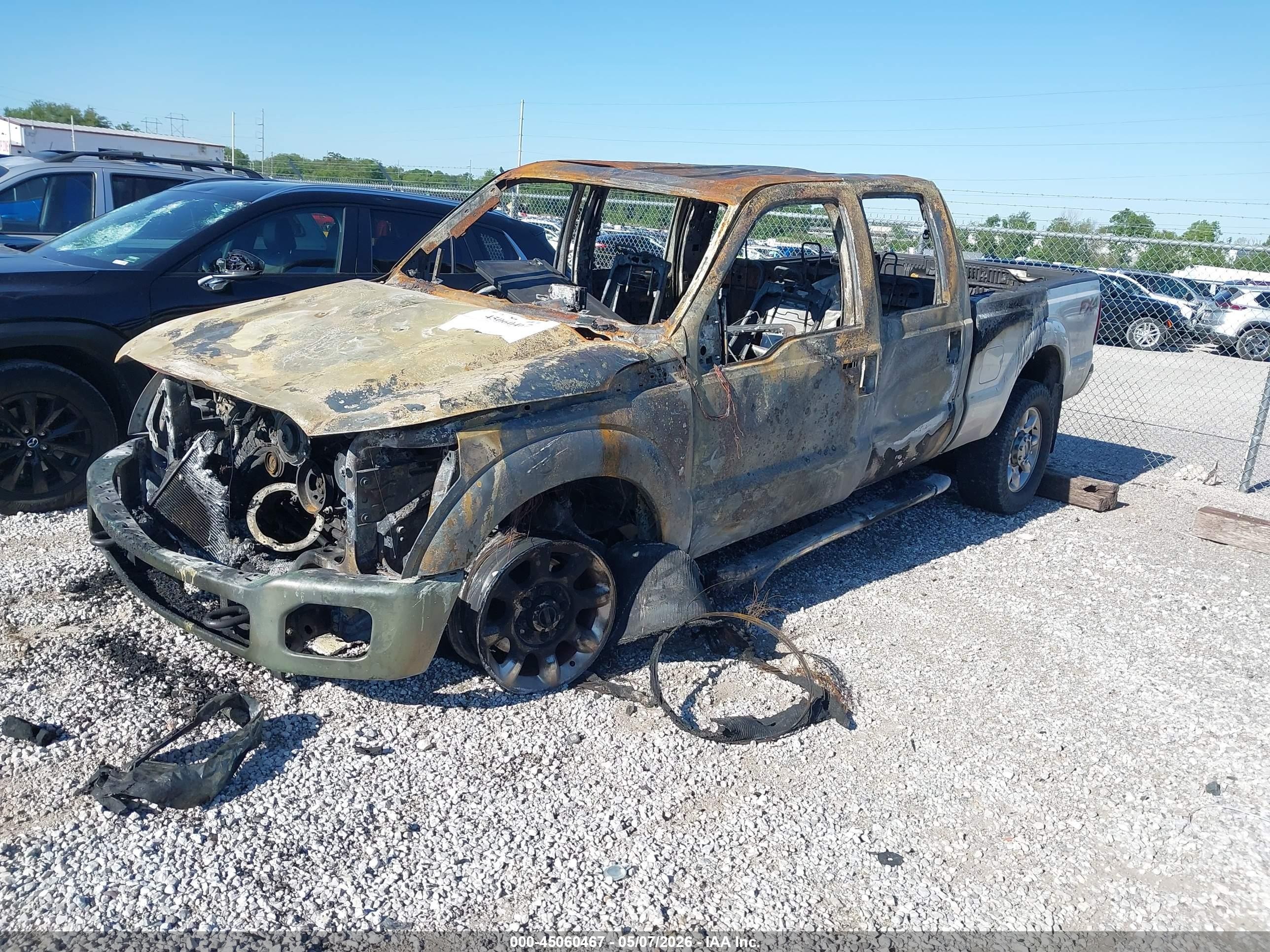 2015 Ford F-250 Lariat Белый vin: 1FT7W2BT1FED38163