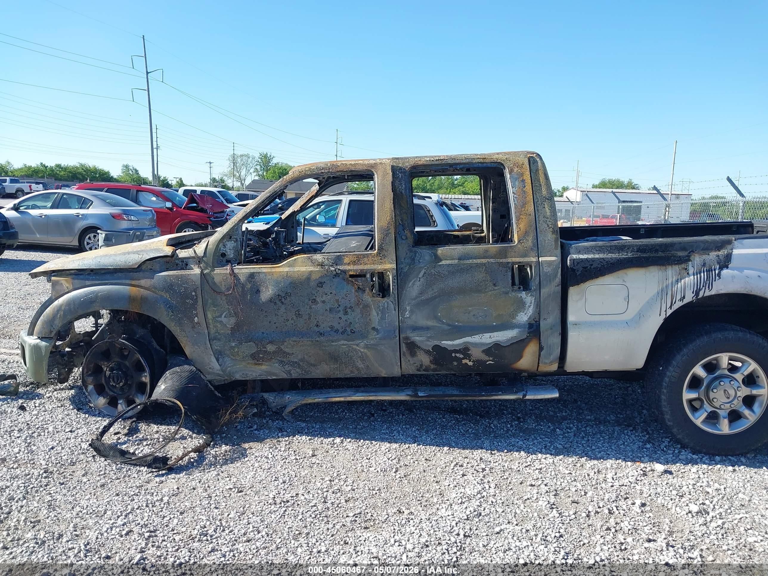 2015 Ford F-250 Lariat Белый vin: 1FT7W2BT1FED38163