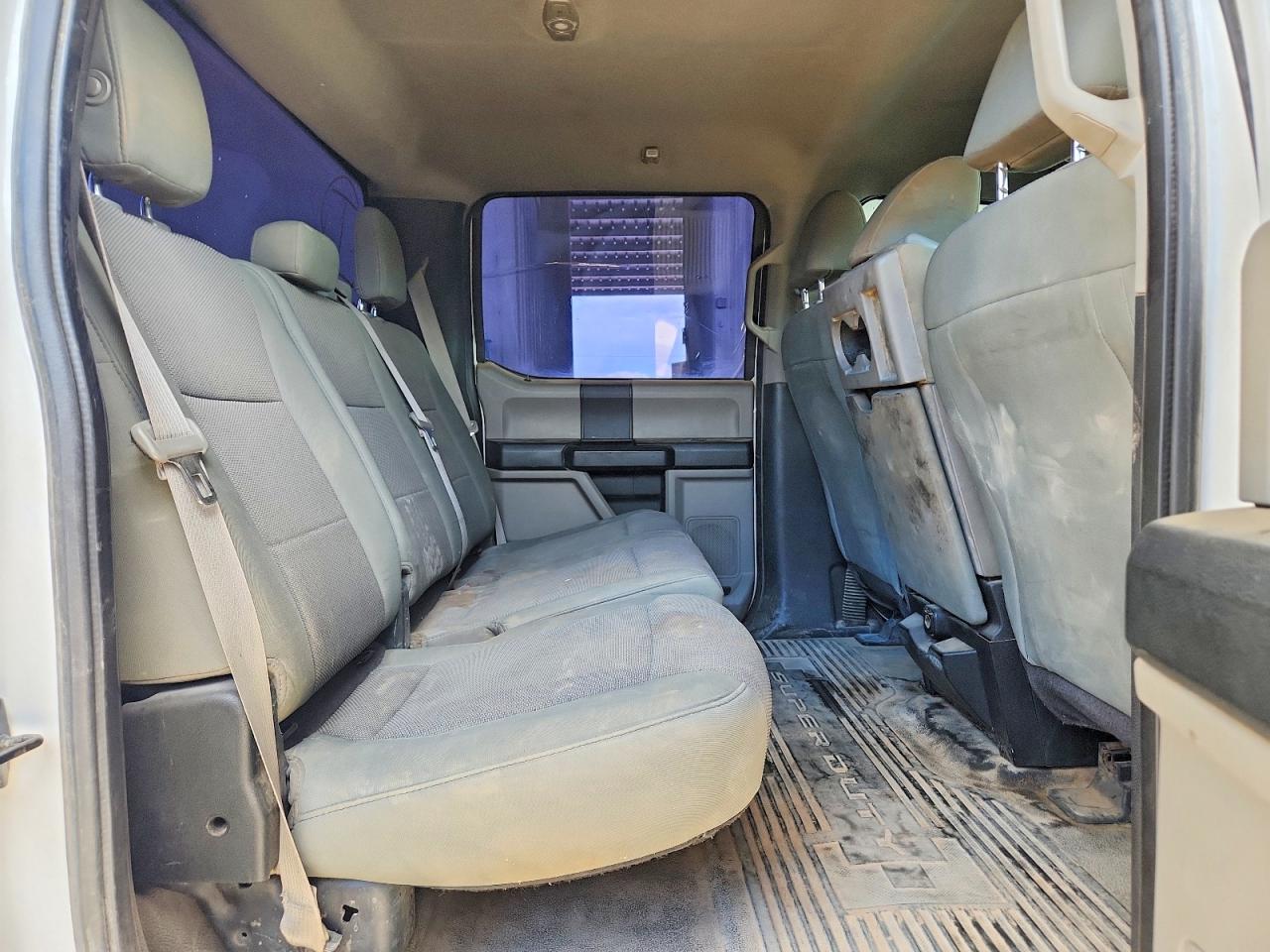 2017 Ford F250 Super Duty White vin: 1FT7W2BT1HEC96418