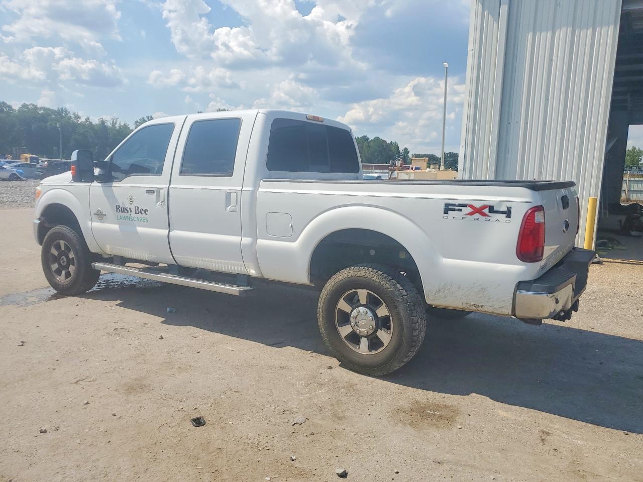 2011 Ford F250 Super Duty White vin: 1FT7W2BT2BEB30187