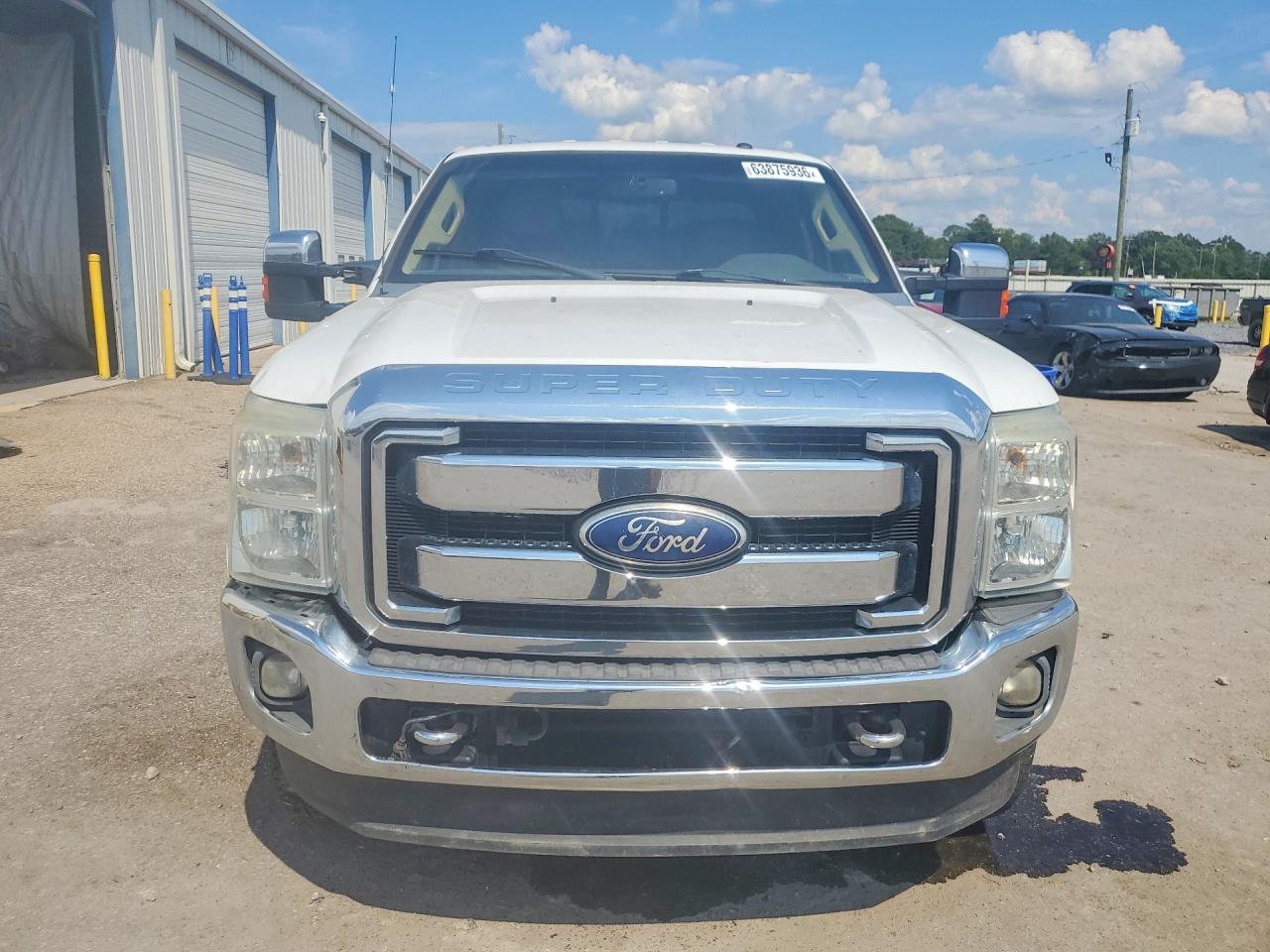2011 Ford F250 Super Duty White vin: 1FT7W2BT2BEB30187