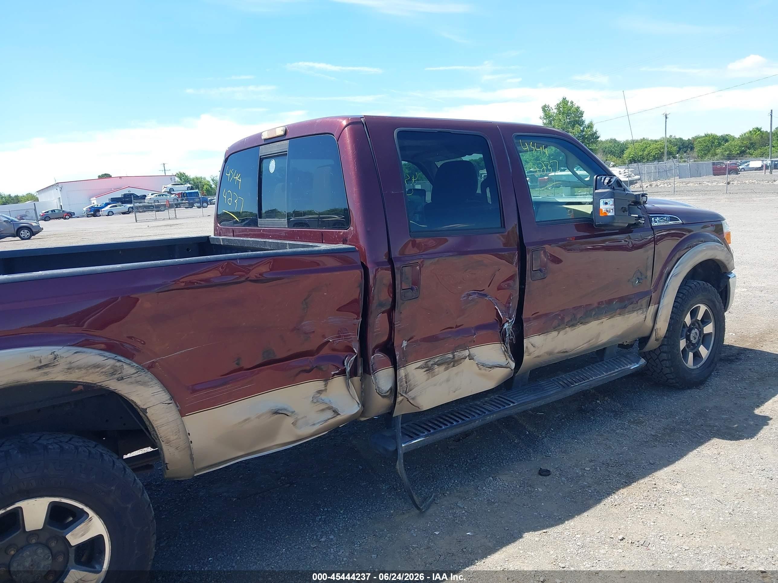 2011 Ford Super Duty F-250 Srw Lariat Maroon vin: 1FT7W2BT2BEB72245