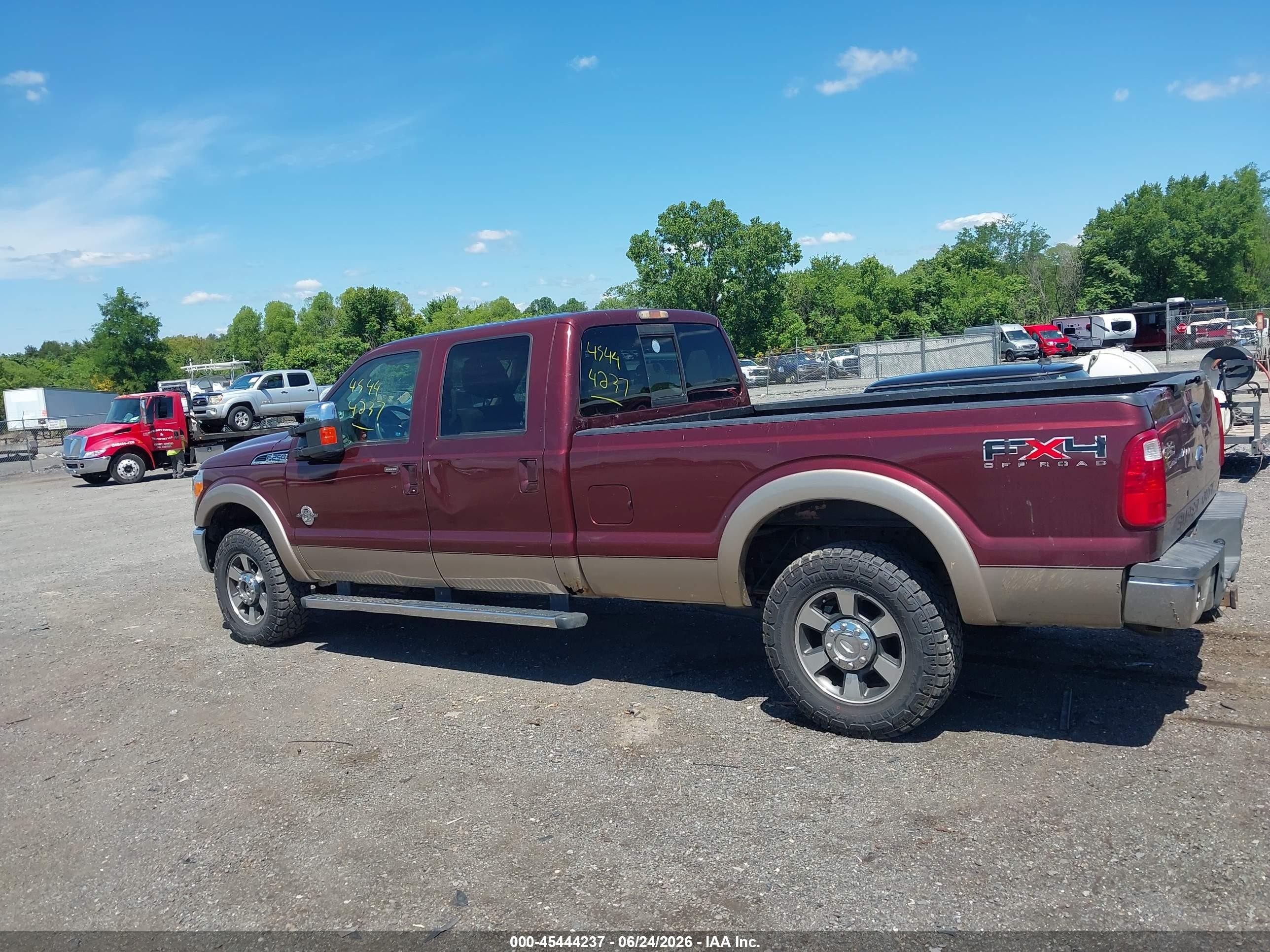 2011 Ford Super Duty F-250 Srw Lariat Maroon vin: 1FT7W2BT2BEB72245