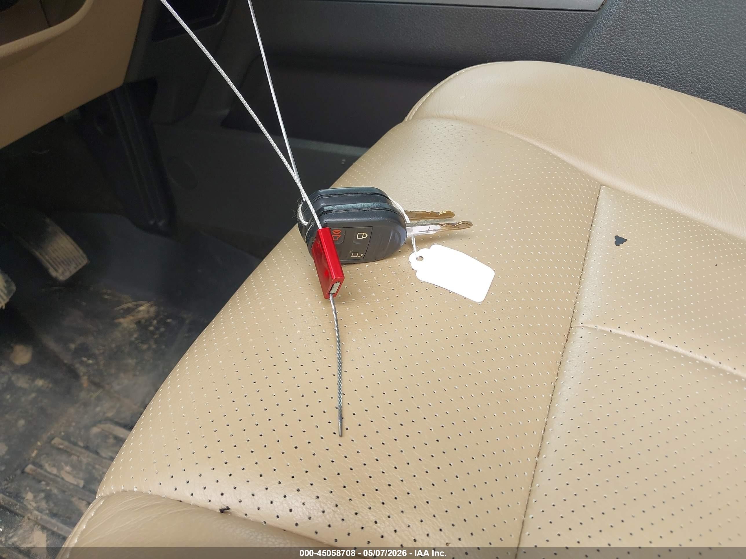 2012 Ford F-250 Lariat White vin: 1FT7W2BT2CEA68842
