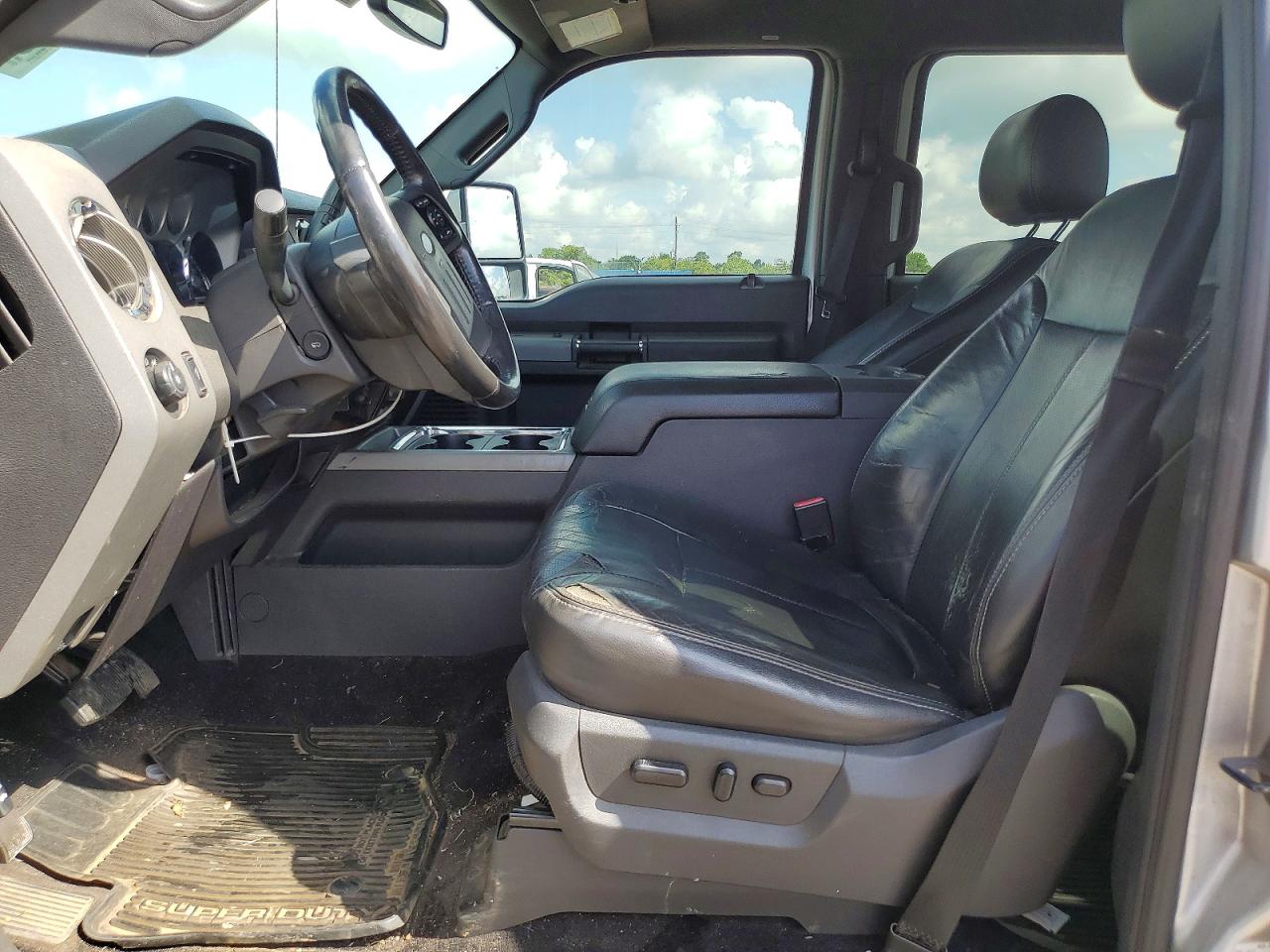 2012 Ford F250 Super Duty White vin: 1FT7W2BT2CEC09084