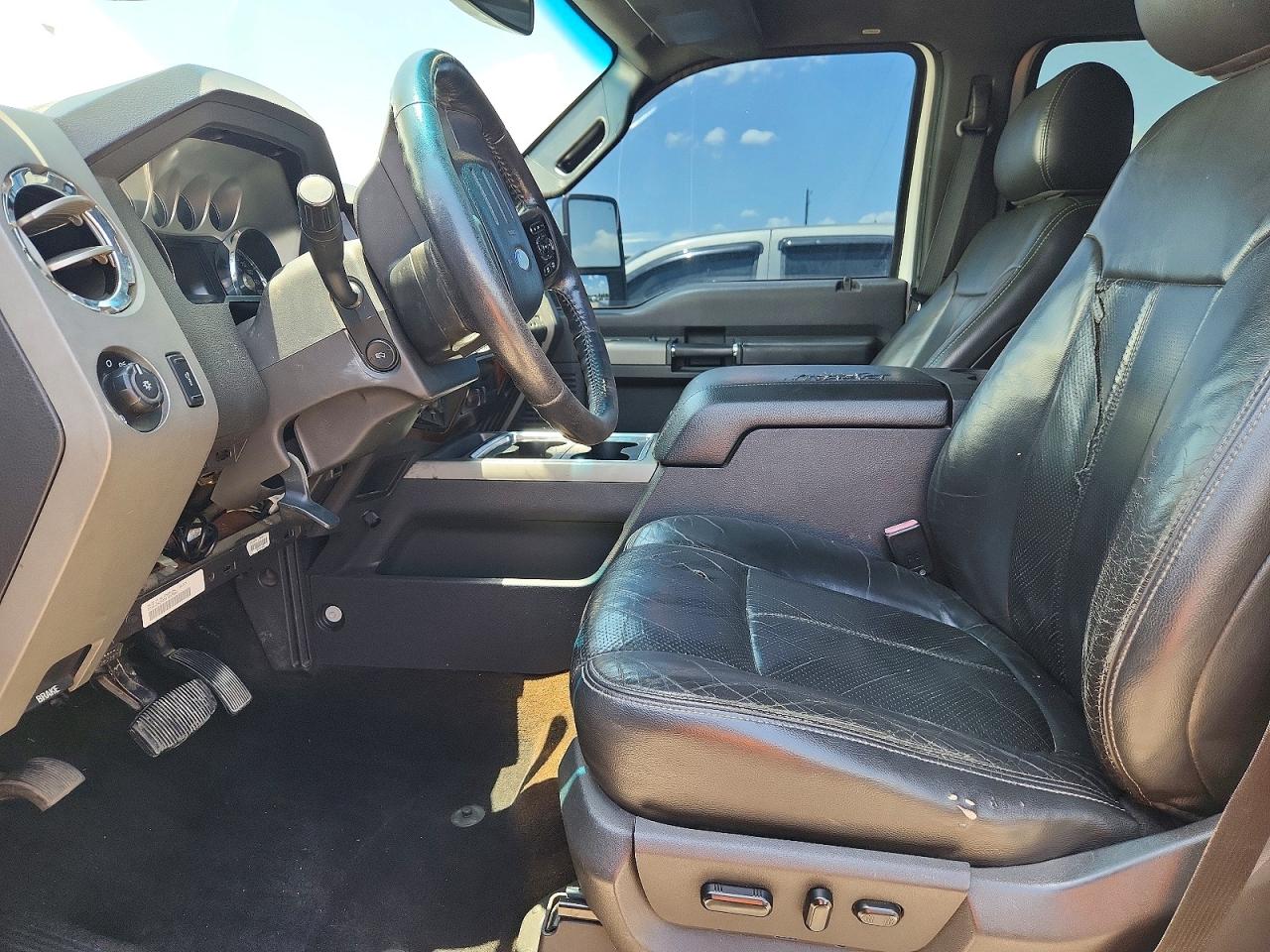 2012 Ford F250 Super Duty White vin: 1FT7W2BT2CEC53313