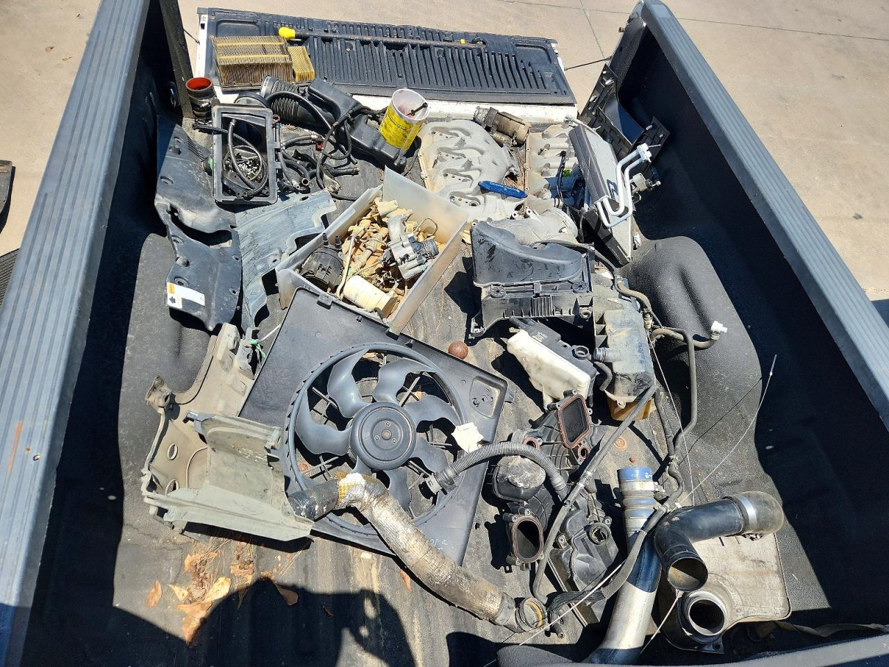 2012 Ford F250 Super Duty White vin: 1FT7W2BT2CEC53313