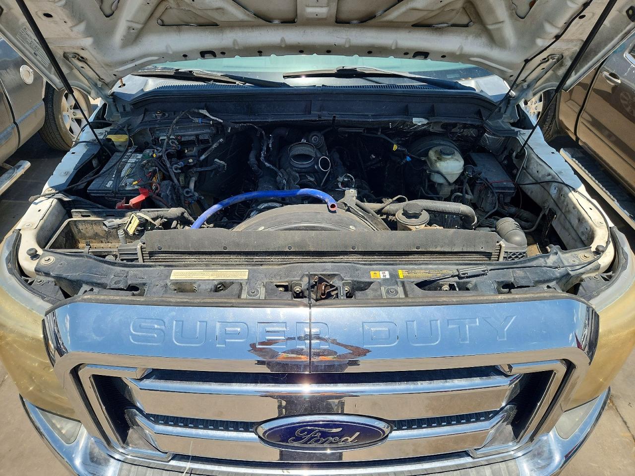 2012 Ford F250 Super Duty White vin: 1FT7W2BT2CEC53313