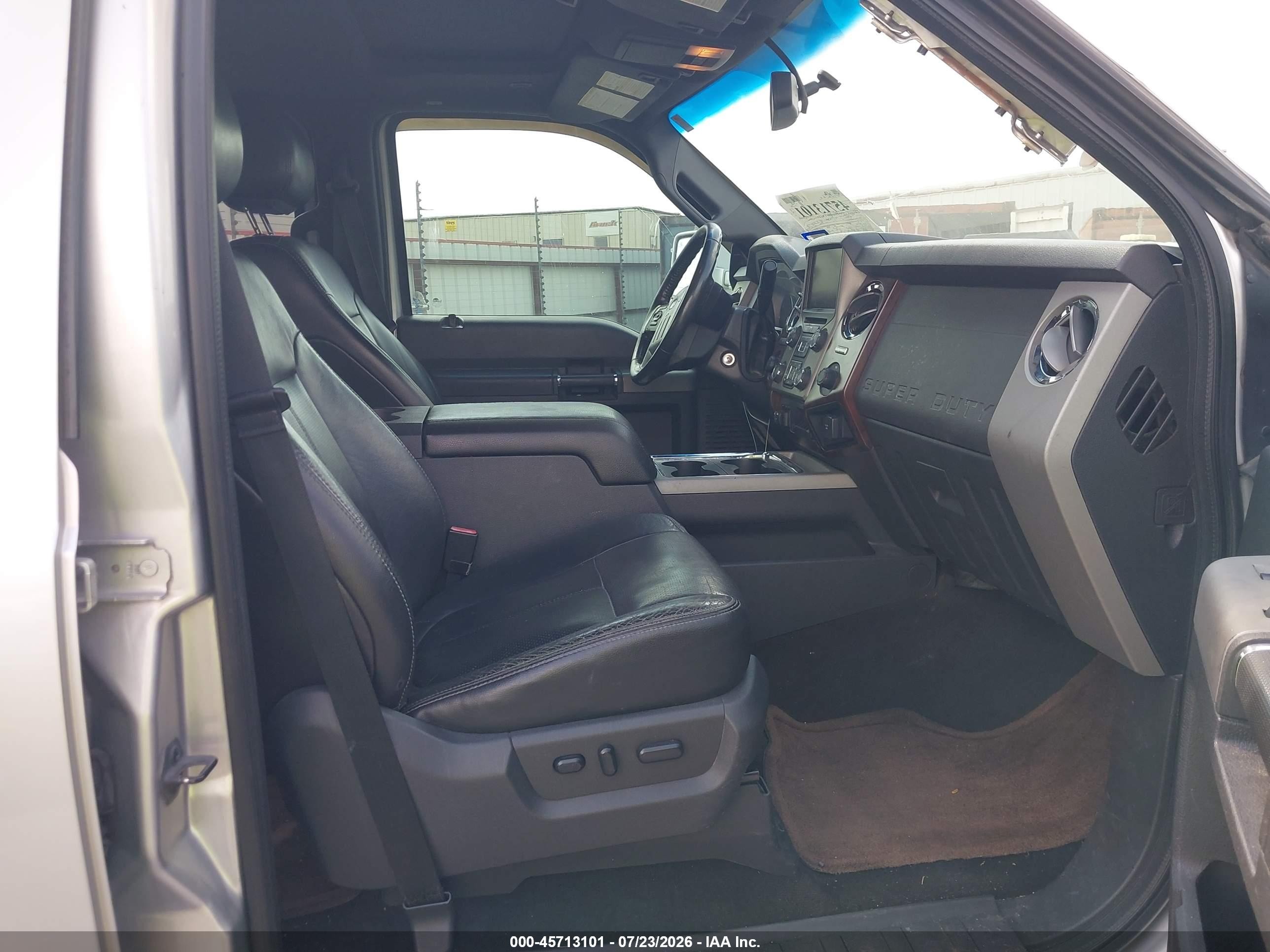 2013 Ford F-250 Lariat Silver vin: 1FT7W2BT2DEB45050