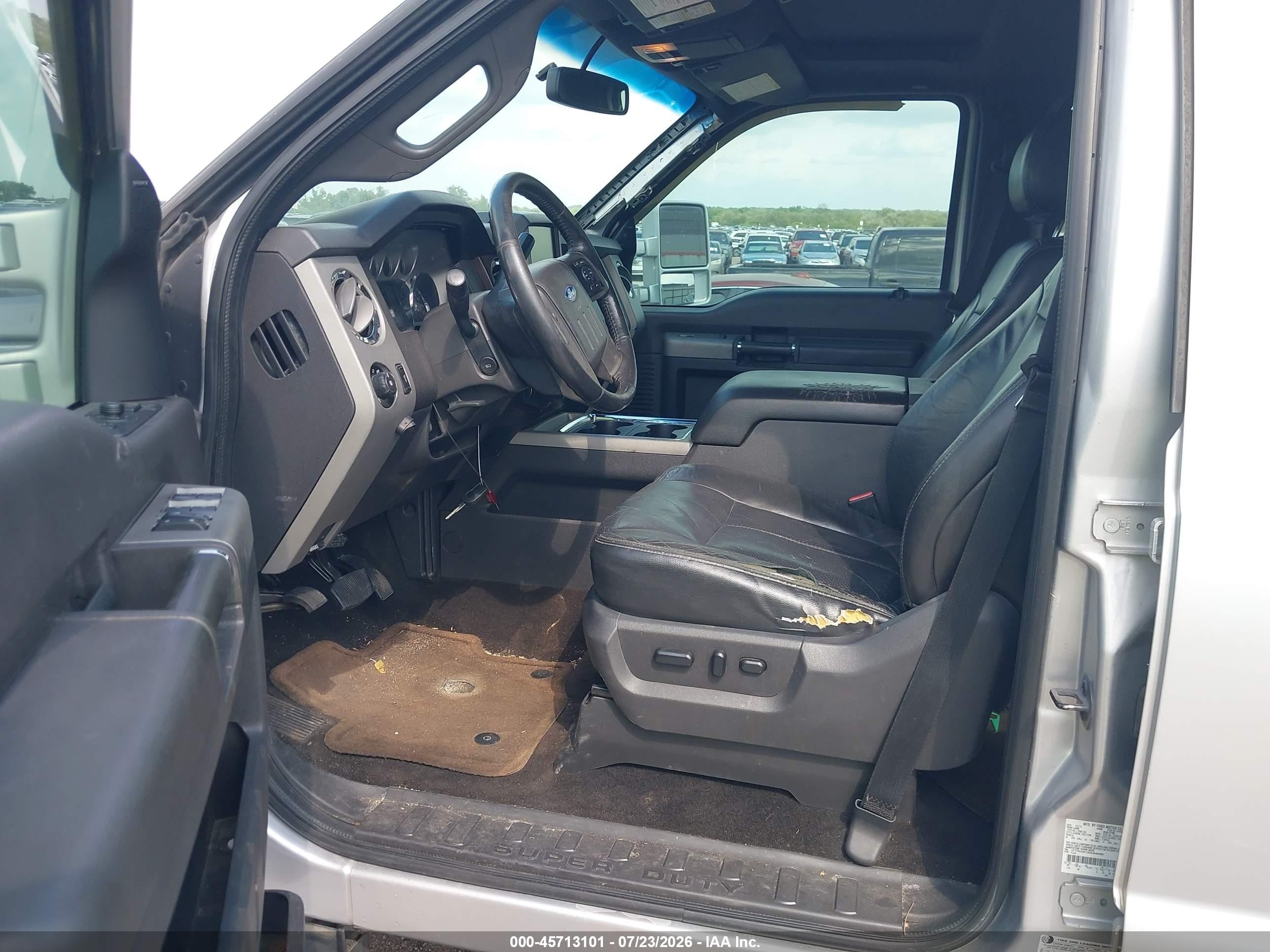 2013 Ford F-250 Lariat Silver vin: 1FT7W2BT2DEB45050