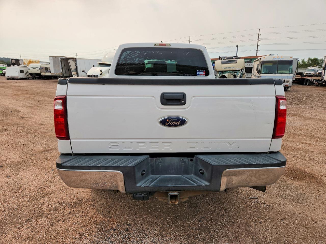 2014 Ford F250 Super Duty White vin: 1FT7W2BT2EEB01325