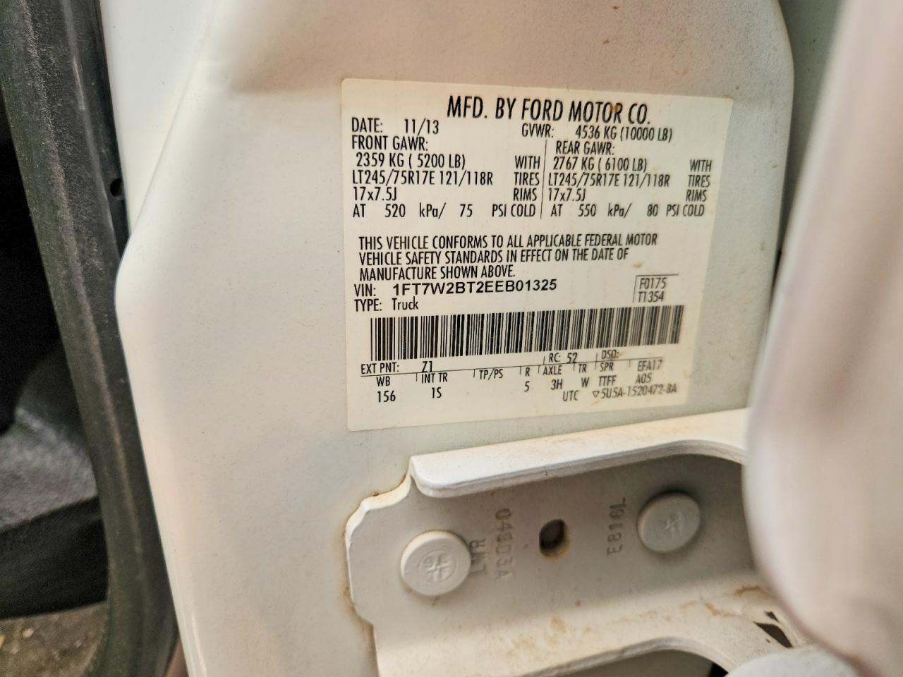 2014 Ford F250 Super Duty White vin: 1FT7W2BT2EEB01325