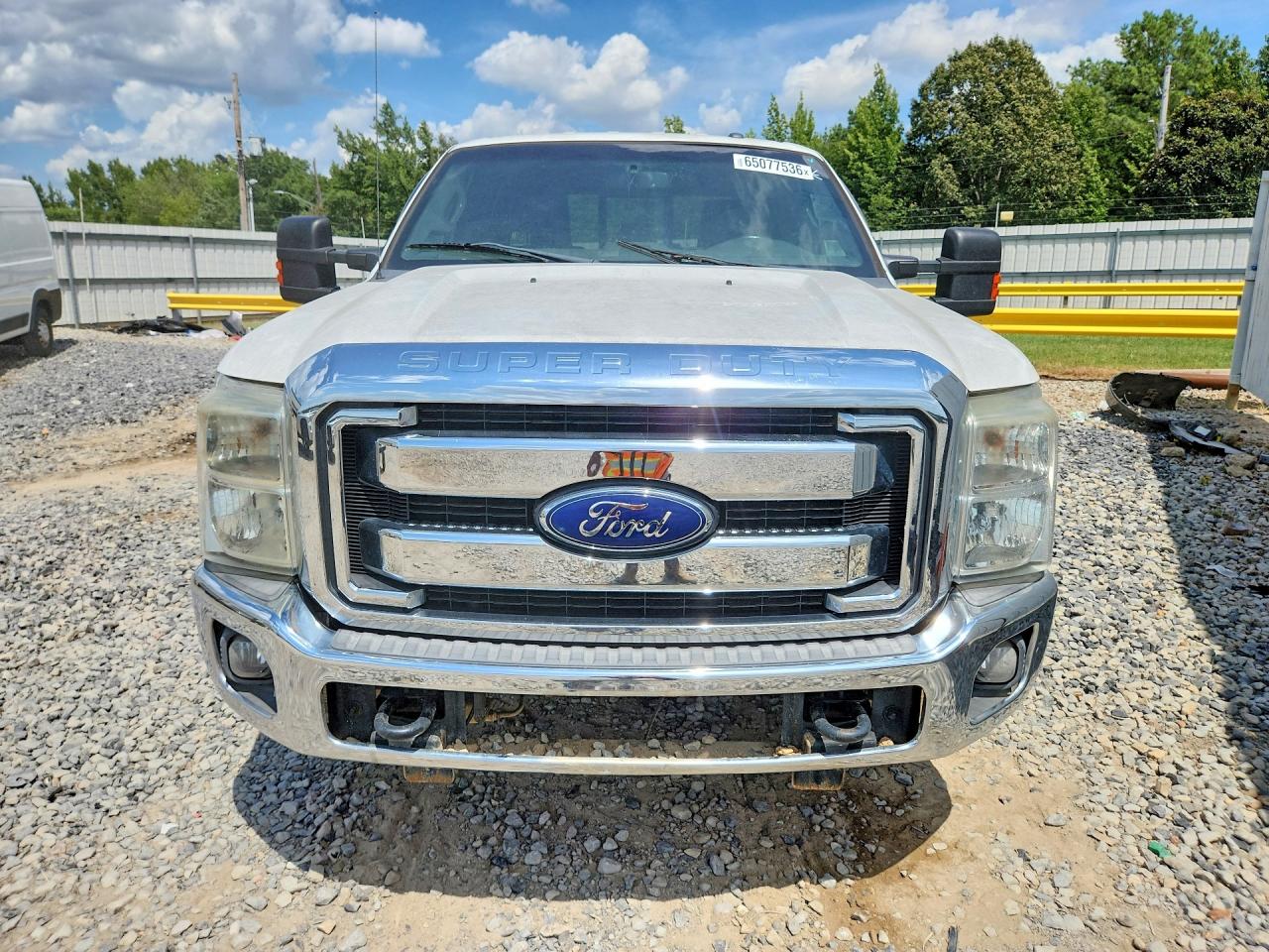 2015 Ford F250 Super Duty White vin: 1FT7W2BT2FEA44383