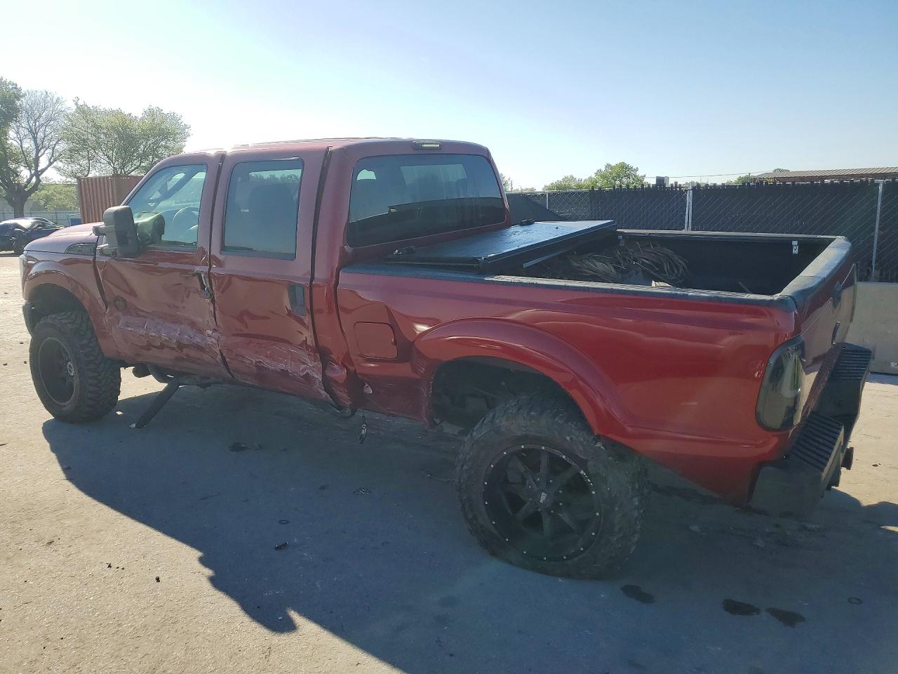 2015 Ford F250 Super Duty Red vin: 1FT7W2BT2FEA63189