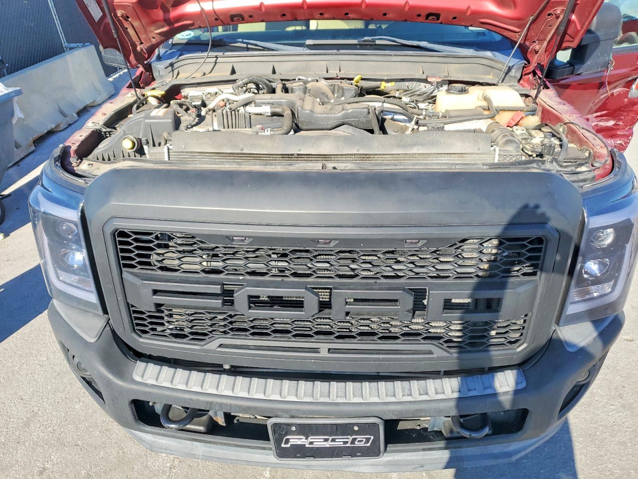 2015 Ford F250 Super Duty Red vin: 1FT7W2BT2FEA63189