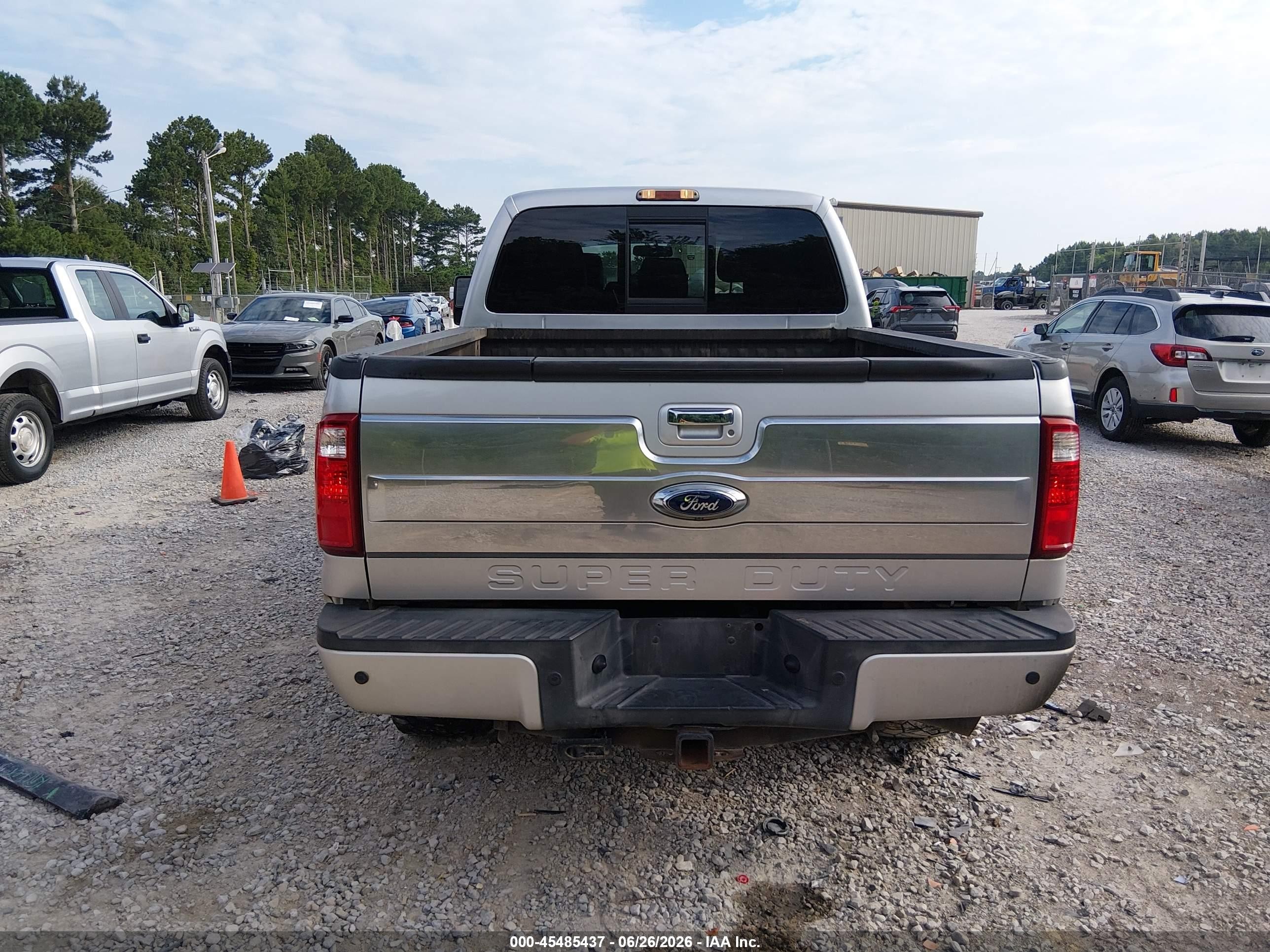 2015 Ford F-250 Lariat Silver vin: 1FT7W2BT2FEA73852