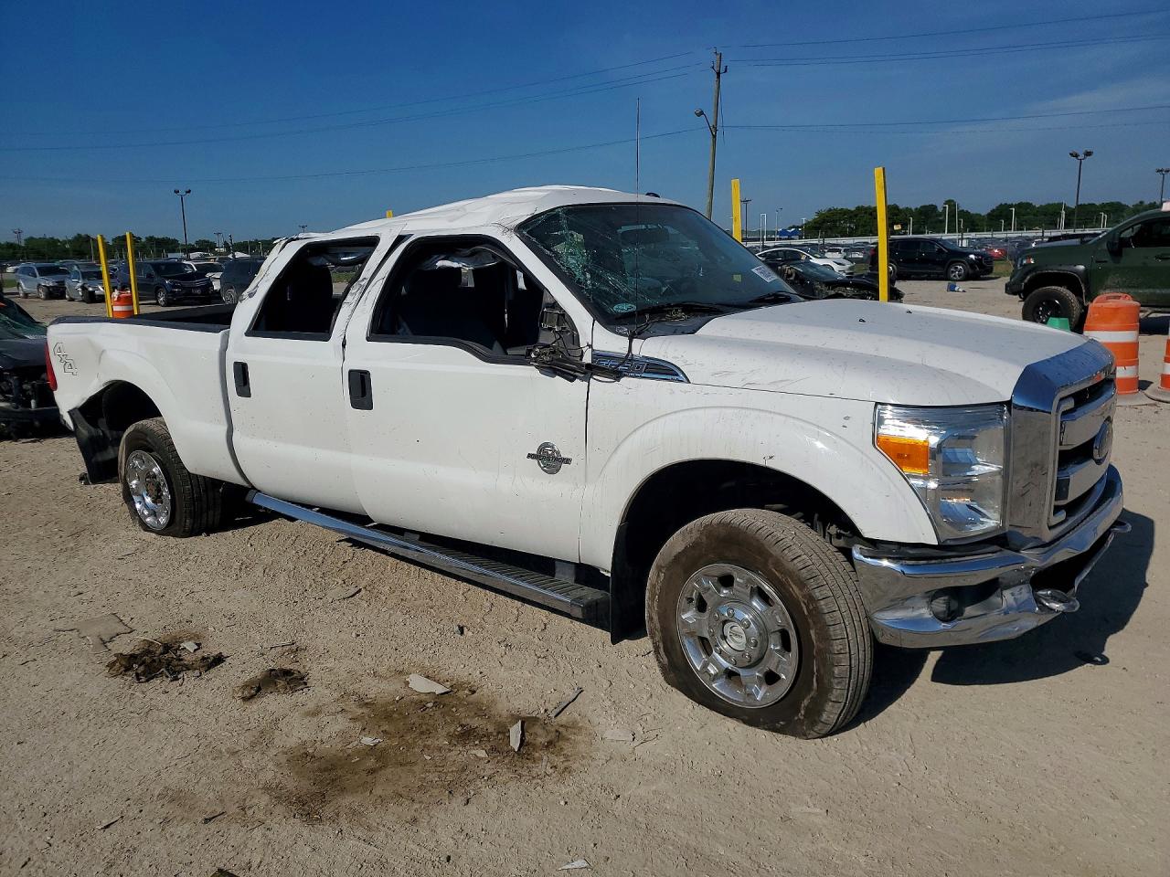 2015 Ford F250 Super Duty White vin: 1FT7W2BT2FEC63618