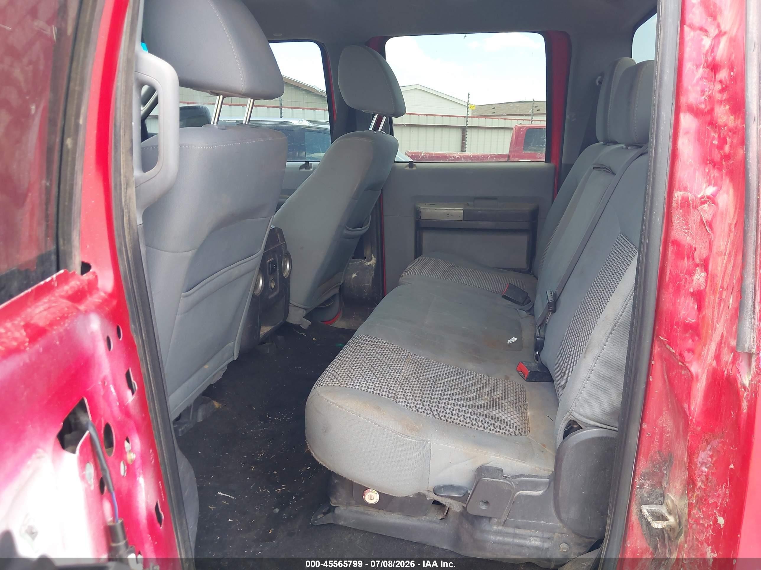 2011 Ford F-250 Xlt Red vin: 1FT7W2BT3BEA87978