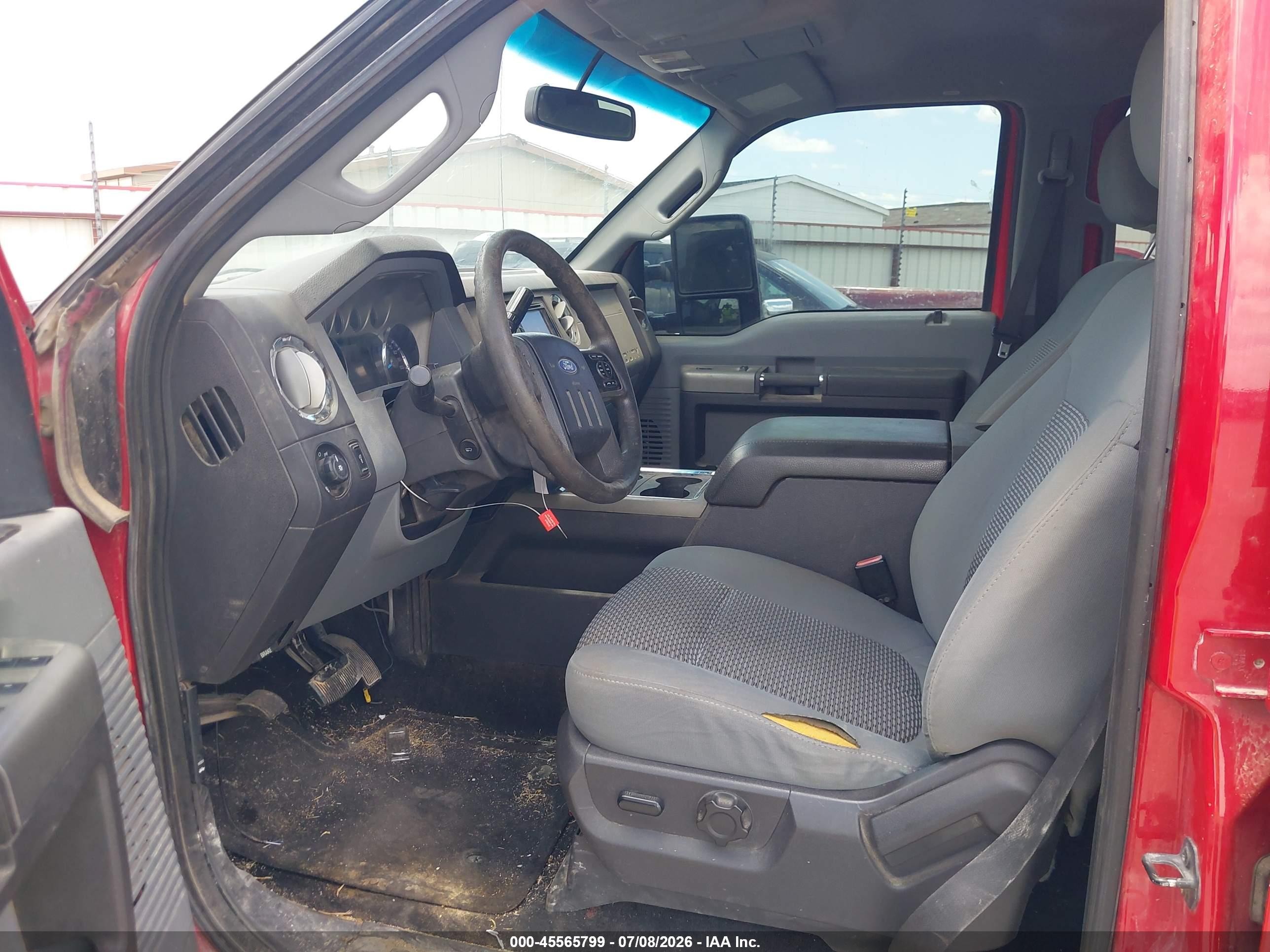 2011 Ford F-250 Xlt Red vin: 1FT7W2BT3BEA87978