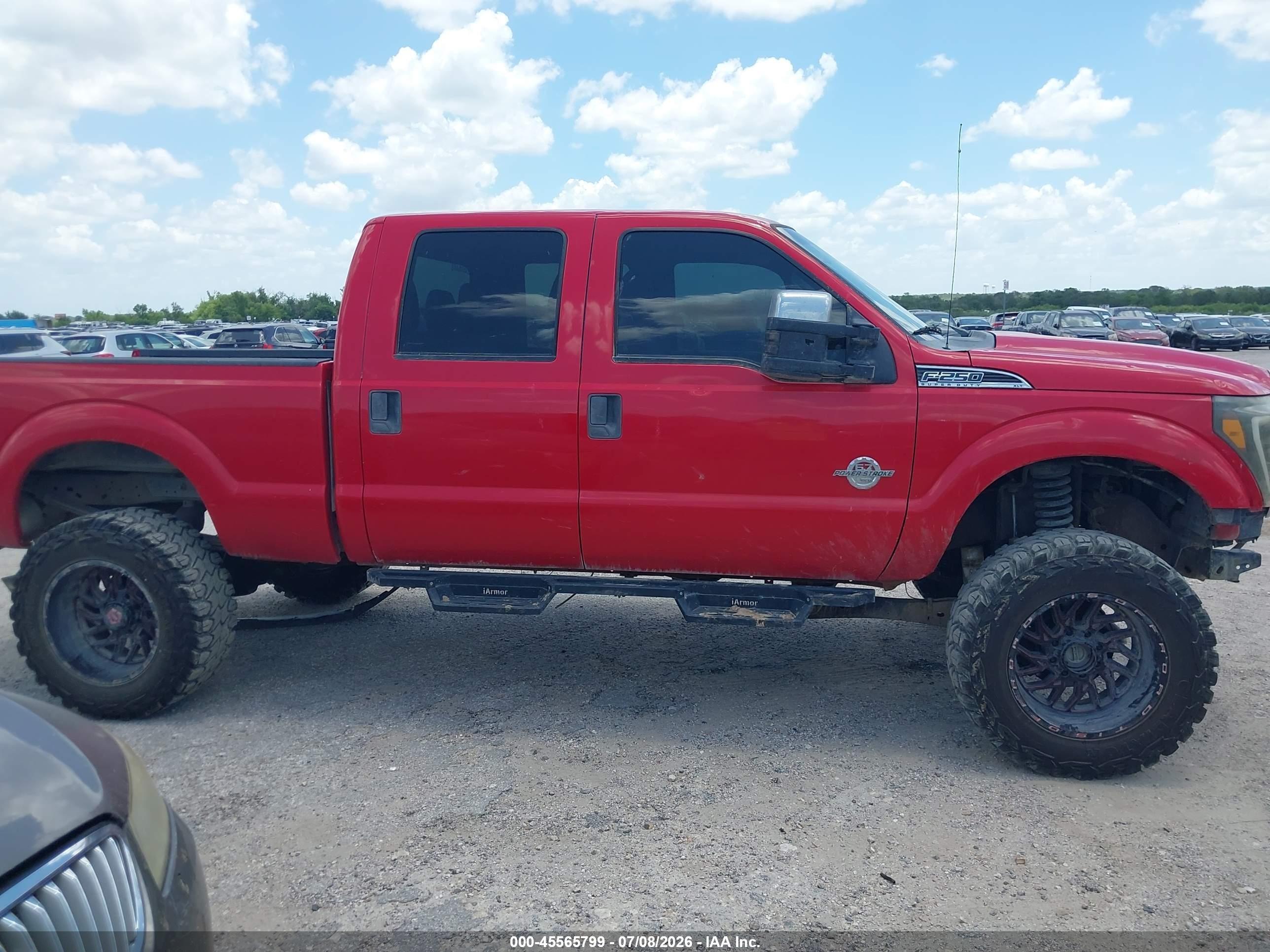 2011 Ford F-250 Xlt Red vin: 1FT7W2BT3BEA87978