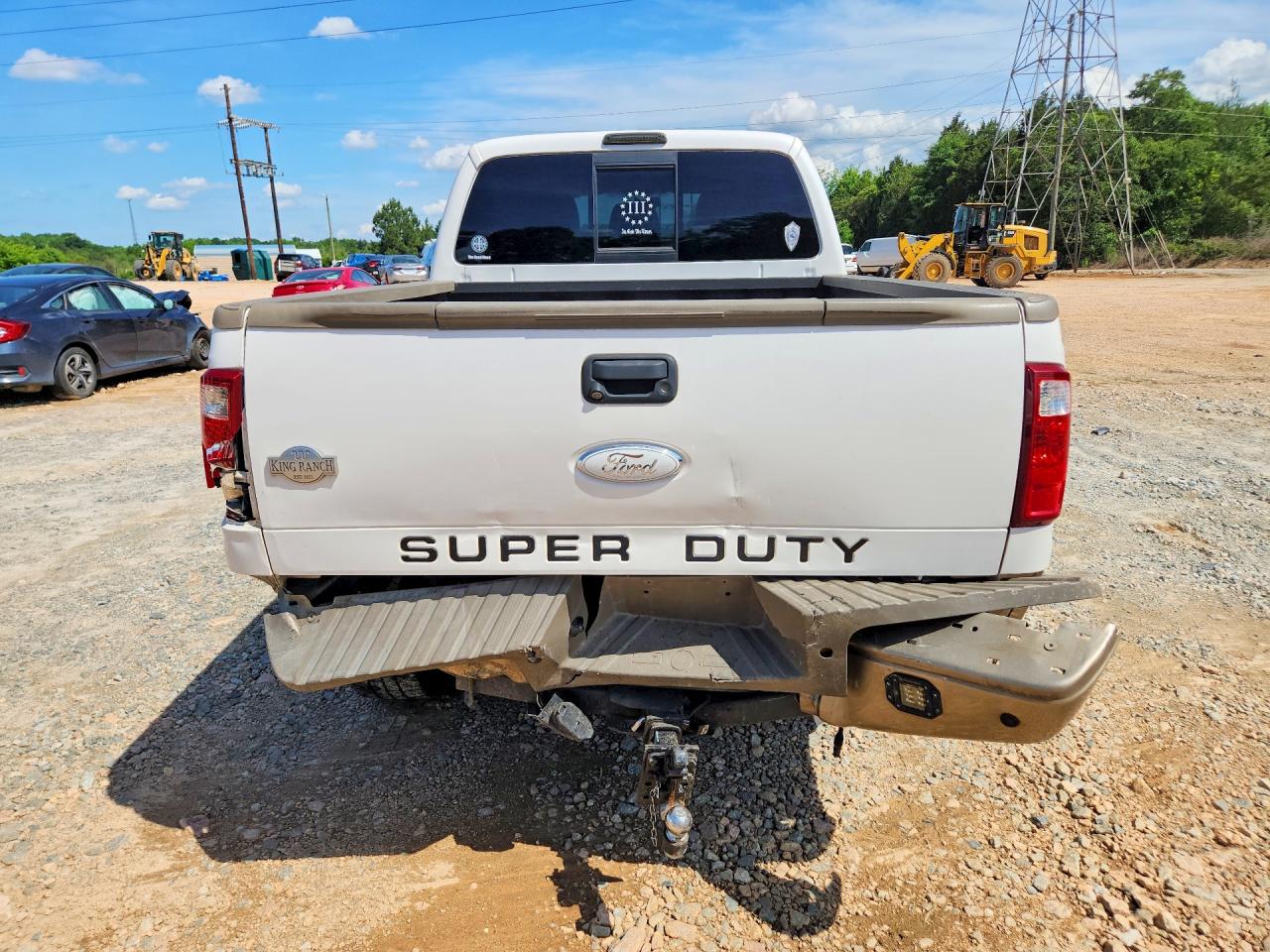 2011 Ford F250 Super Duty White vin: 1FT7W2BT3BEA88208