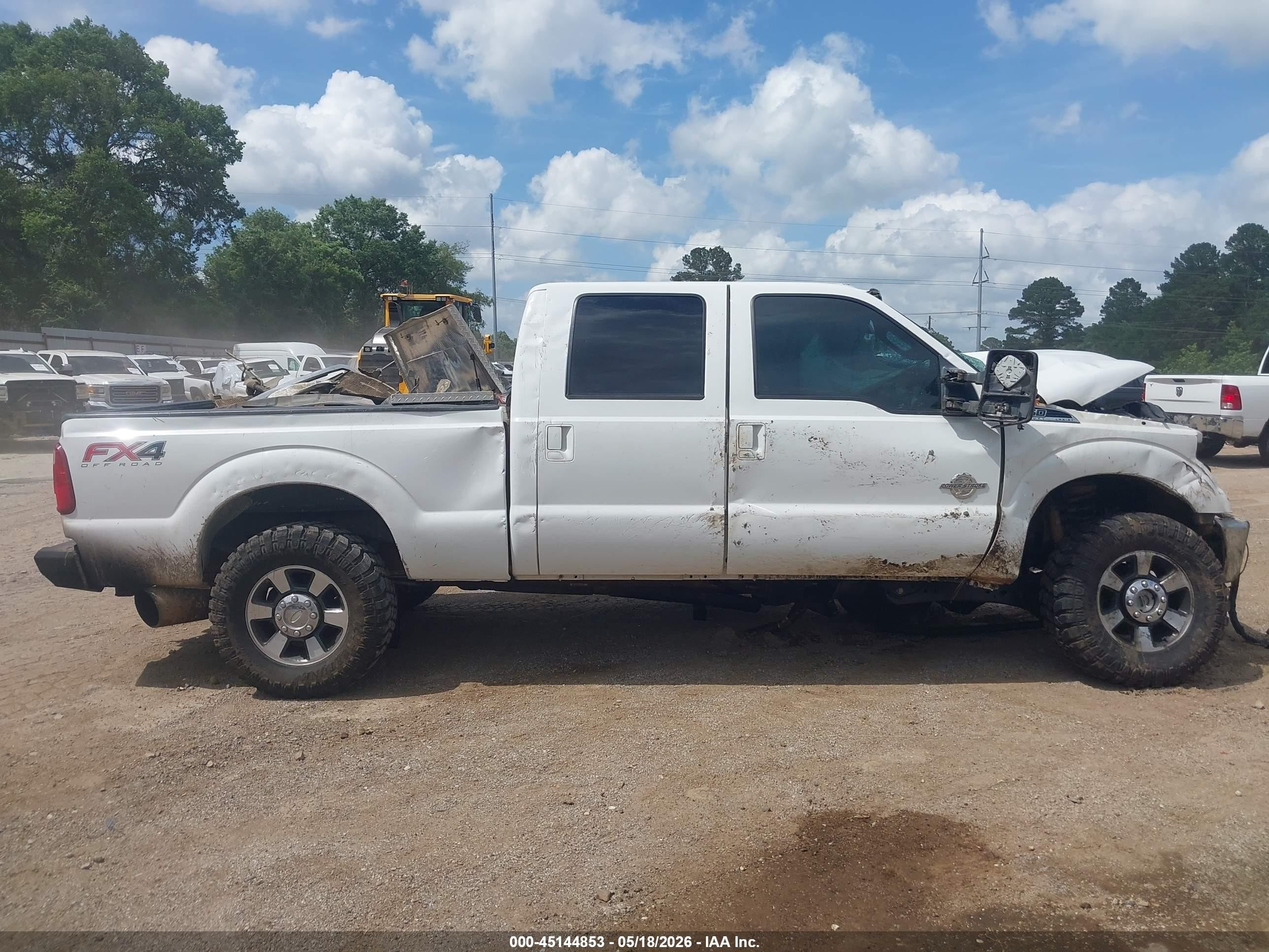 2012 Ford F-250 Lariat Белый vin: 1FT7W2BT3CEB24190