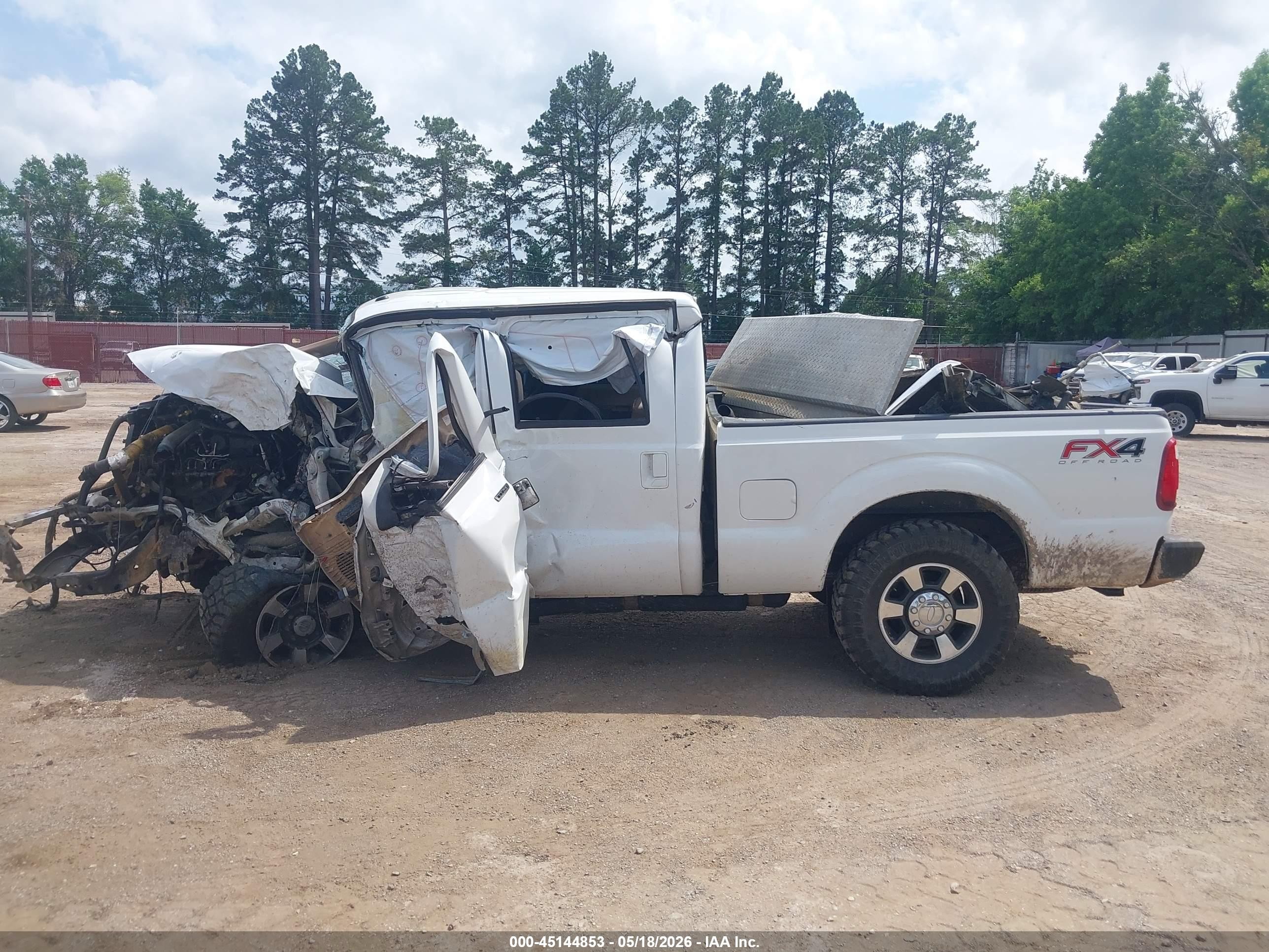 2012 Ford F-250 Lariat Белый vin: 1FT7W2BT3CEB24190