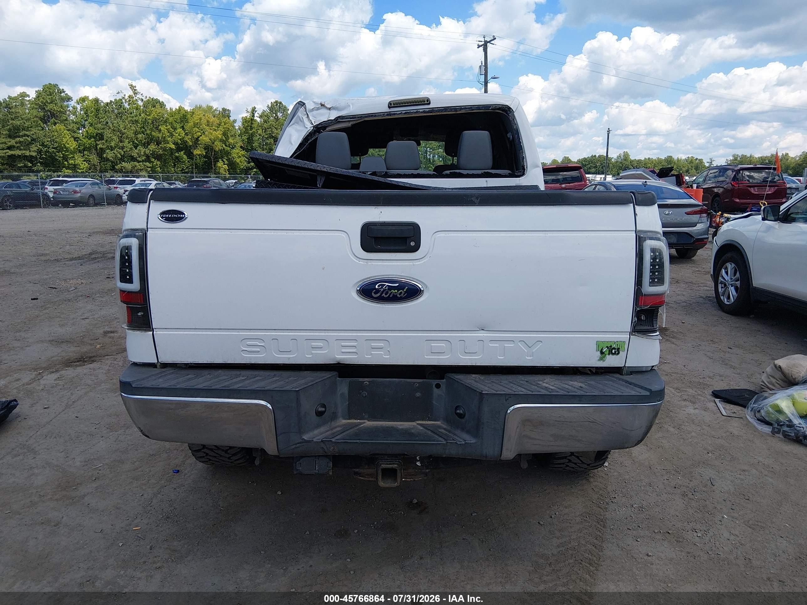 2013 Ford Super Duty F-250 Srw Xlt White vin: 1FT7W2BT3DEA61805