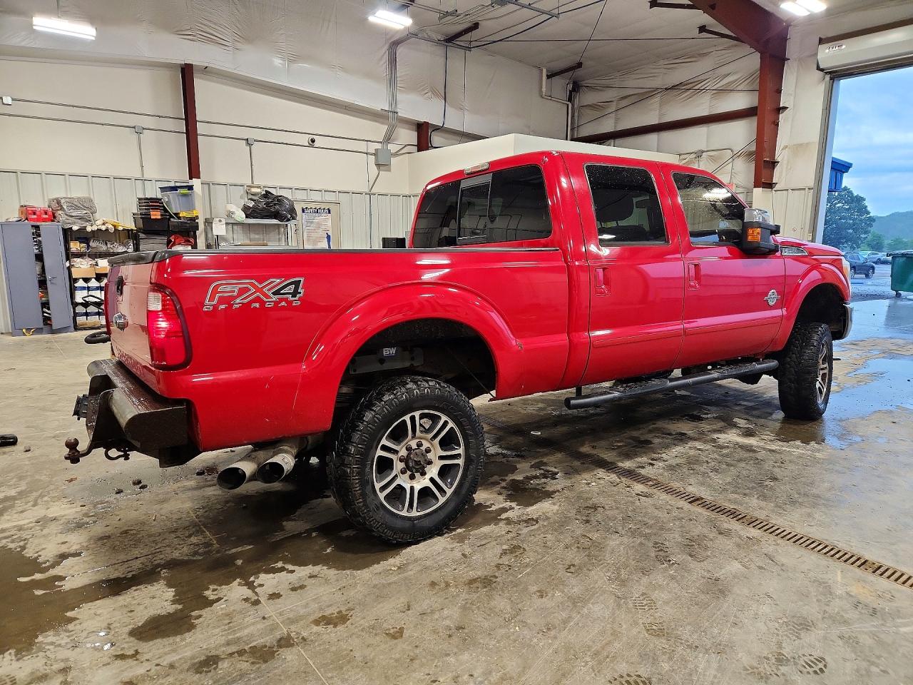 2013 Ford F250 Super Duty Red vin: 1FT7W2BT3DEB28256