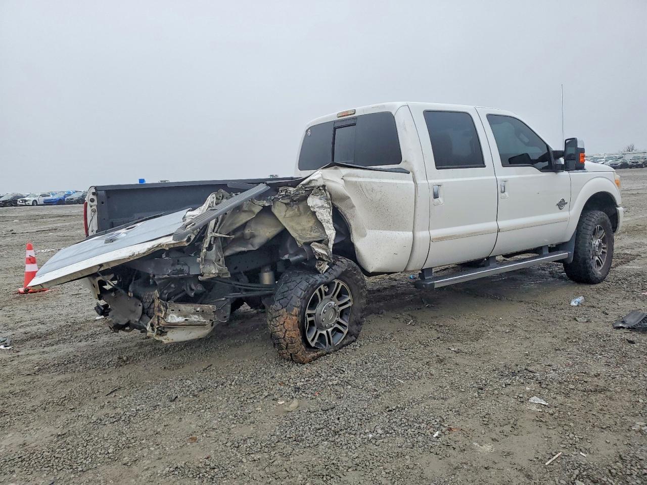 2014 Ford F250 Super Duty White vin: 1FT7W2BT3EEA64639