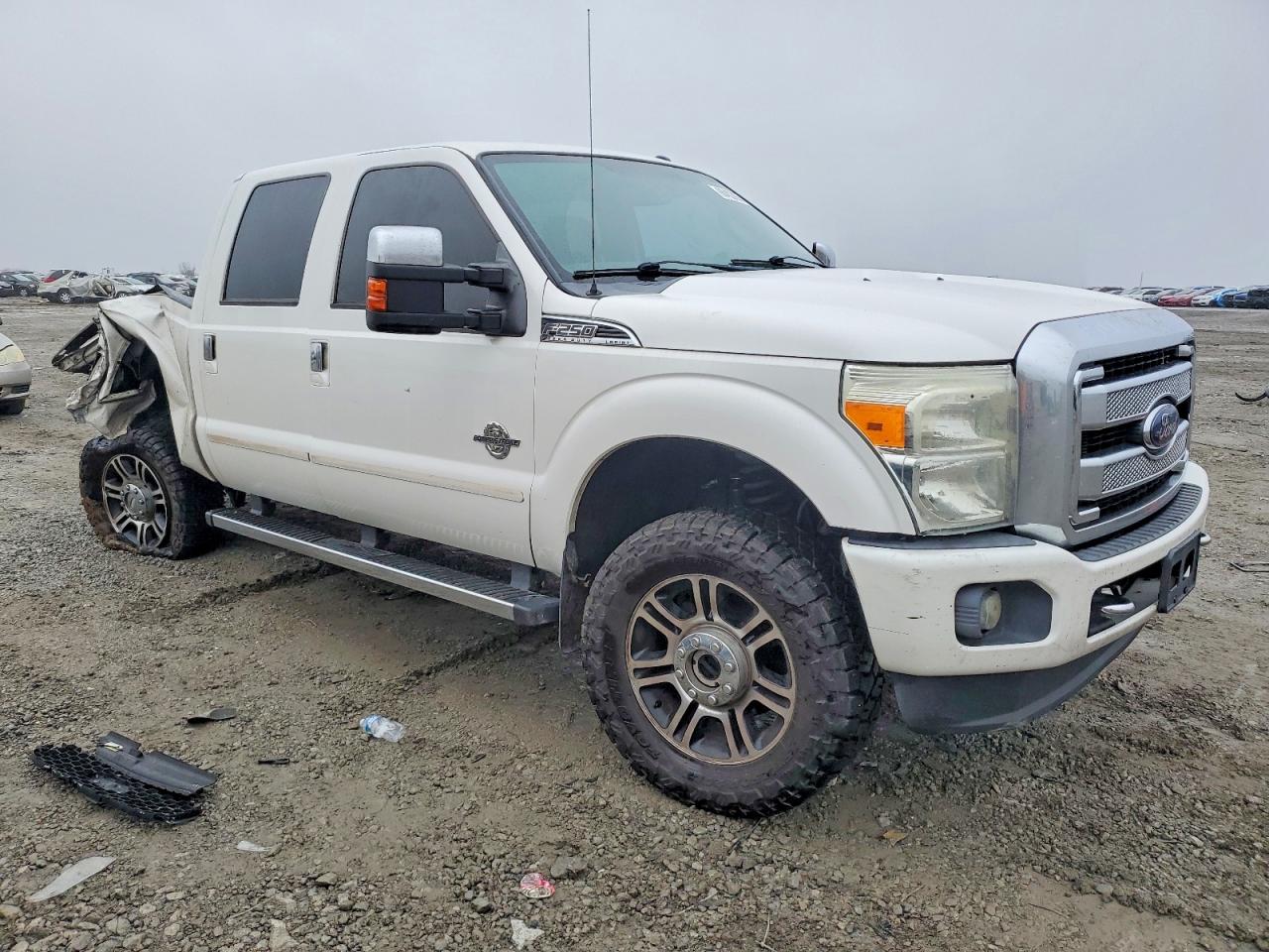 2014 Ford F250 Super Duty White vin: 1FT7W2BT3EEA64639